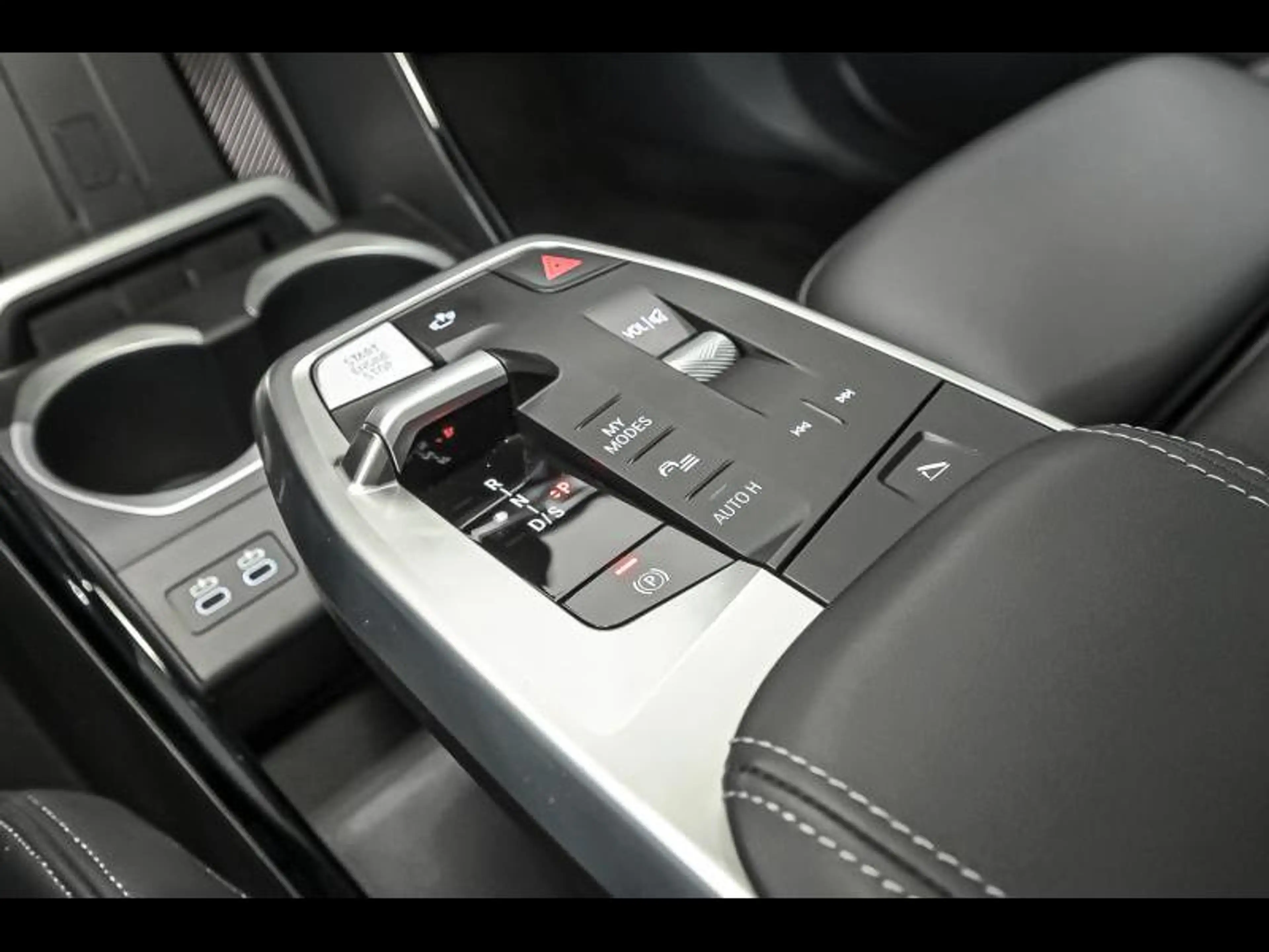 BMW X2 sDrive20i - M Pack — photo 11