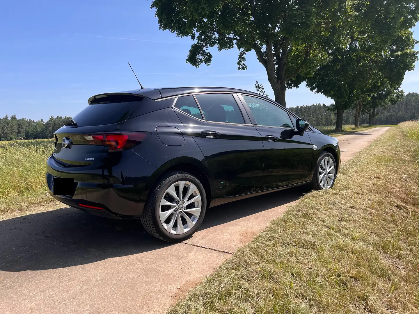 Opel Astra Astra 1.4 Turbo Active Schwarz - 2