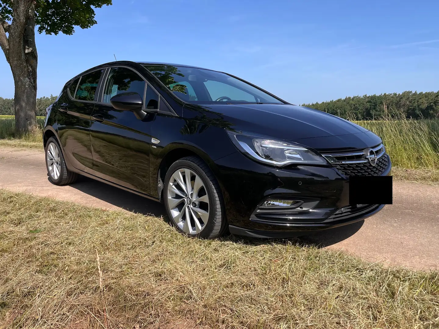 Opel Astra Astra 1.4 Turbo Active Černá - 1