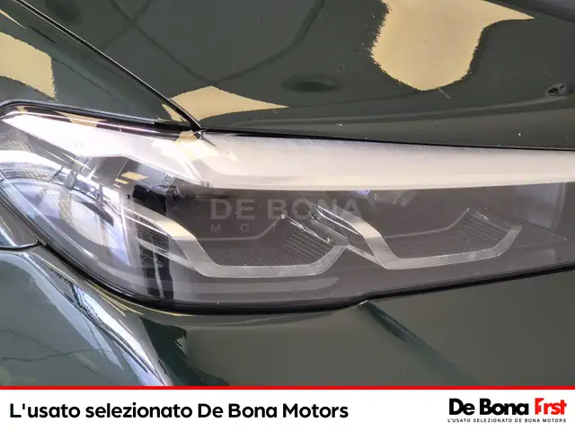 BMW 5 Series view 24