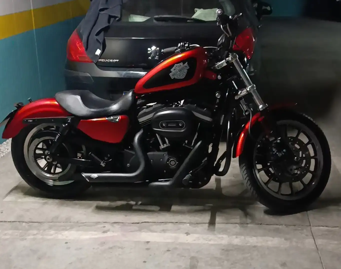 Harley-Davidson Sportster 883 Harley Davidson 883r Bobber - 1