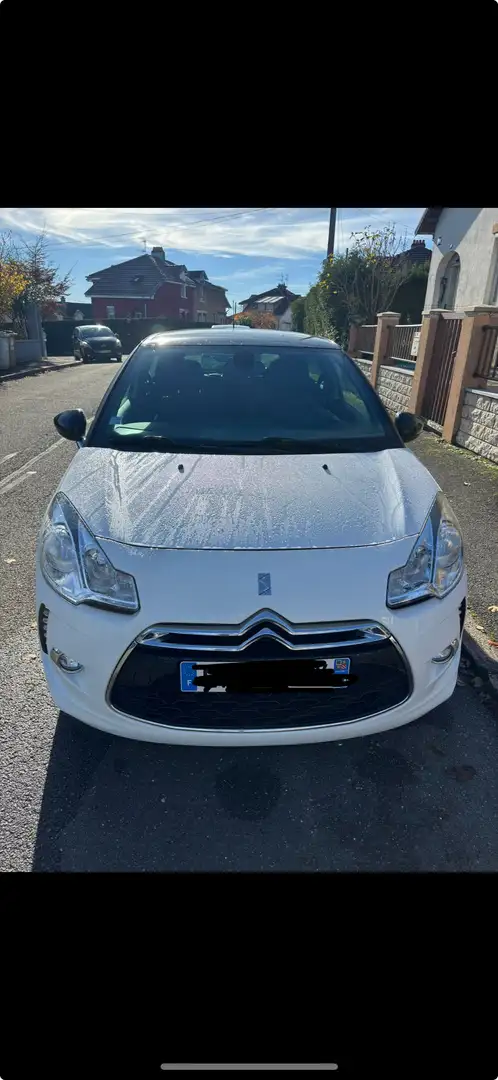 Citroen DS3 HDi 90 FAP Airdream So Chic - 1