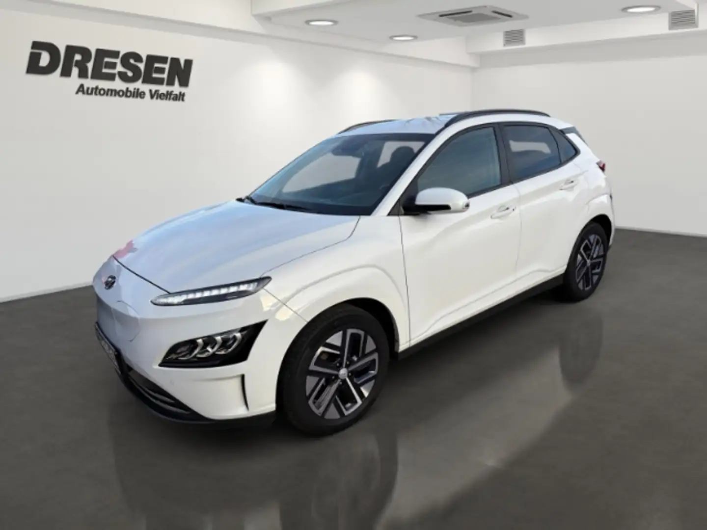 Hyundai KONA MJ21 (150kW) TREND-Paket NAVI LED WÄRMEPUMPE Weiß - 2