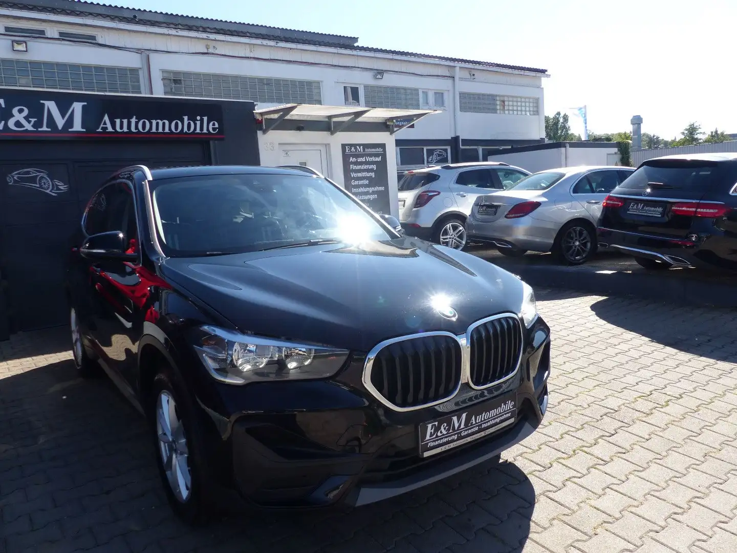 BMW X1 xDrive 18 d Advantage*M-INTERIEUR*PANO*NAVI* Noir - 2