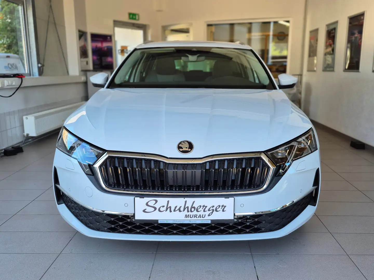 Skoda Octavia 2.0 TDI 110 kW Selection Weiß - 2