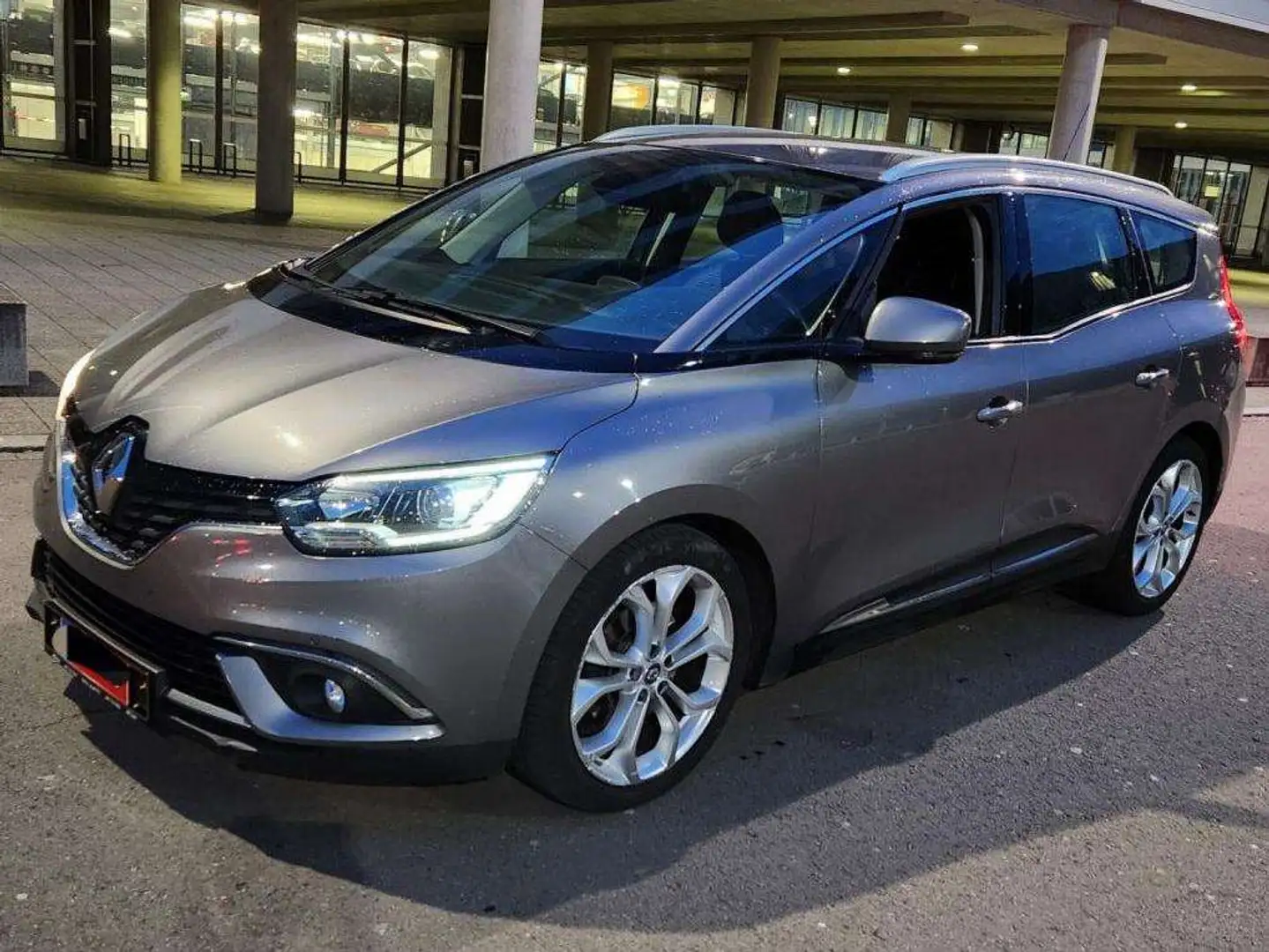 Renault Grand Scenic 7-Places Gris - 1