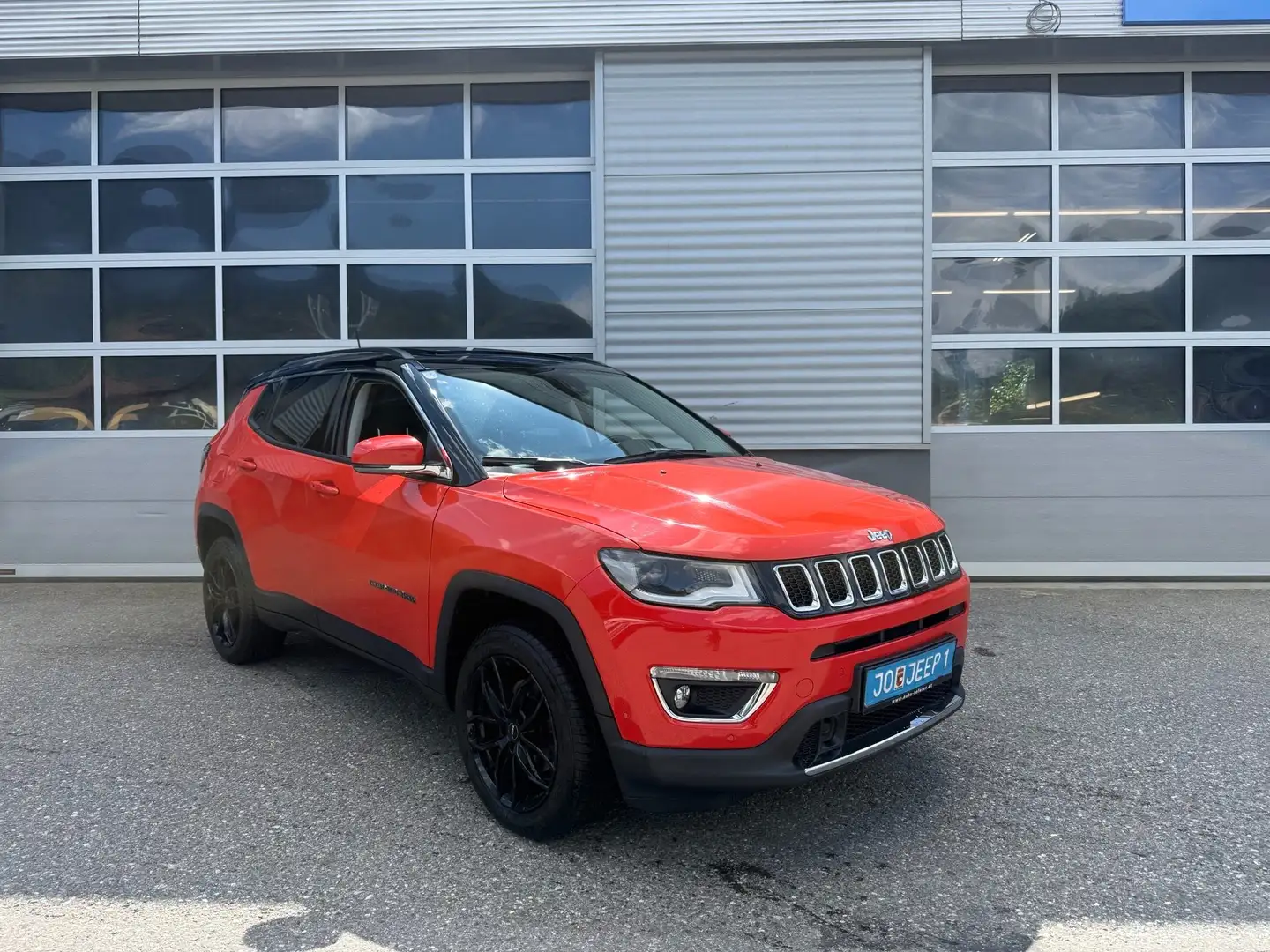 Jeep Compass Limited 4X4 Aut. Orange - 1