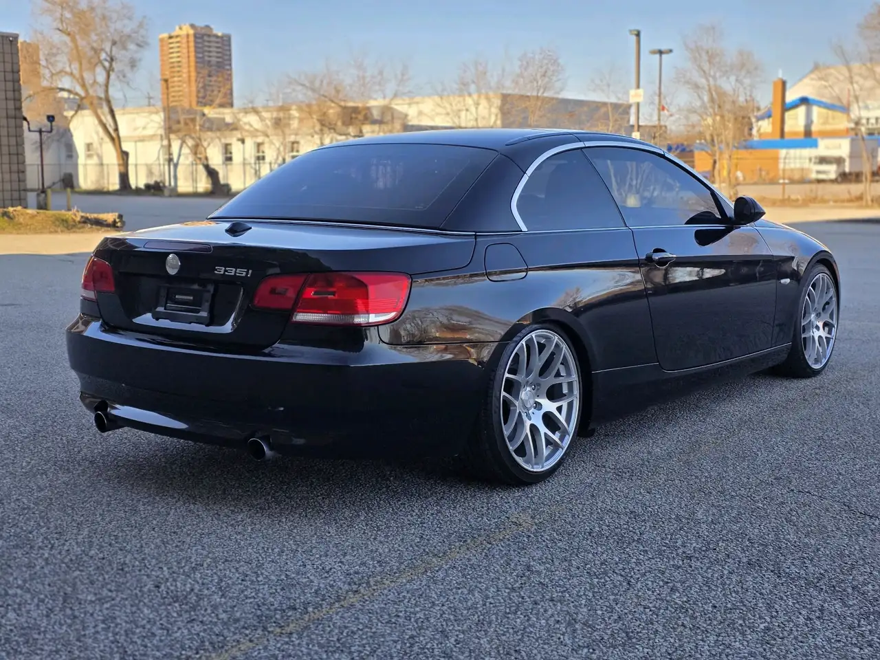 BMW 3 Series снимка BMW 3 Series