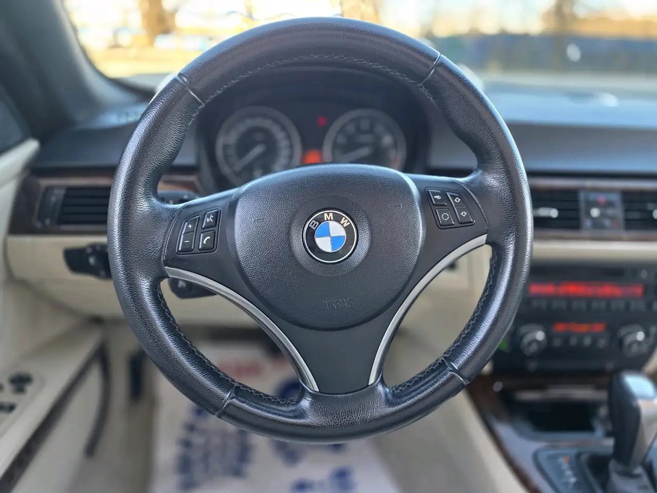 BMW 3 Series снимка BMW 3 Series