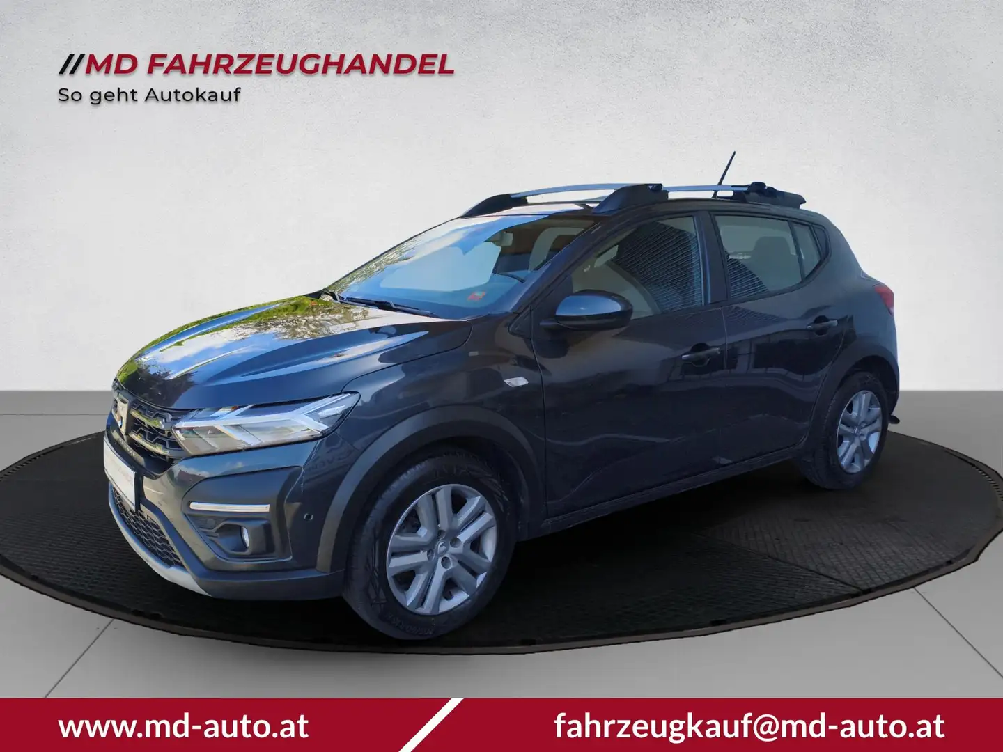 Dacia Sandero Stepway 1.0 TCe Comfort 67 kW (91 PS), Schaltge... Grau - 1