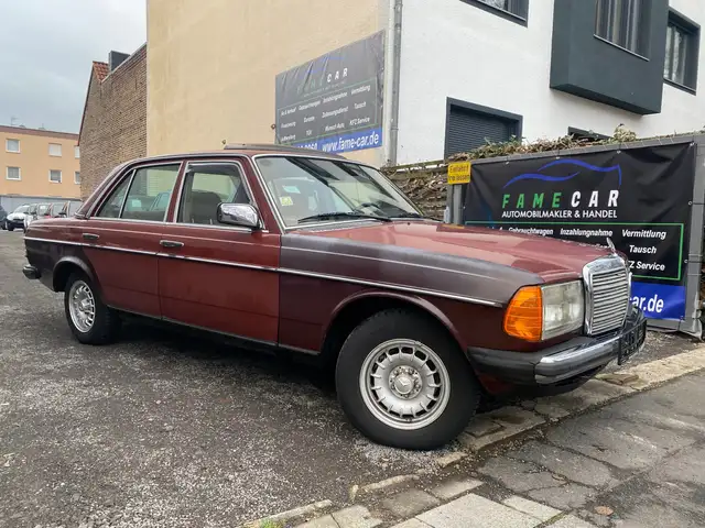 Mercedes-Benz 200 AUTOMATIK - MODELL 123 - OLDTIMER H - KENNZEICHEN
