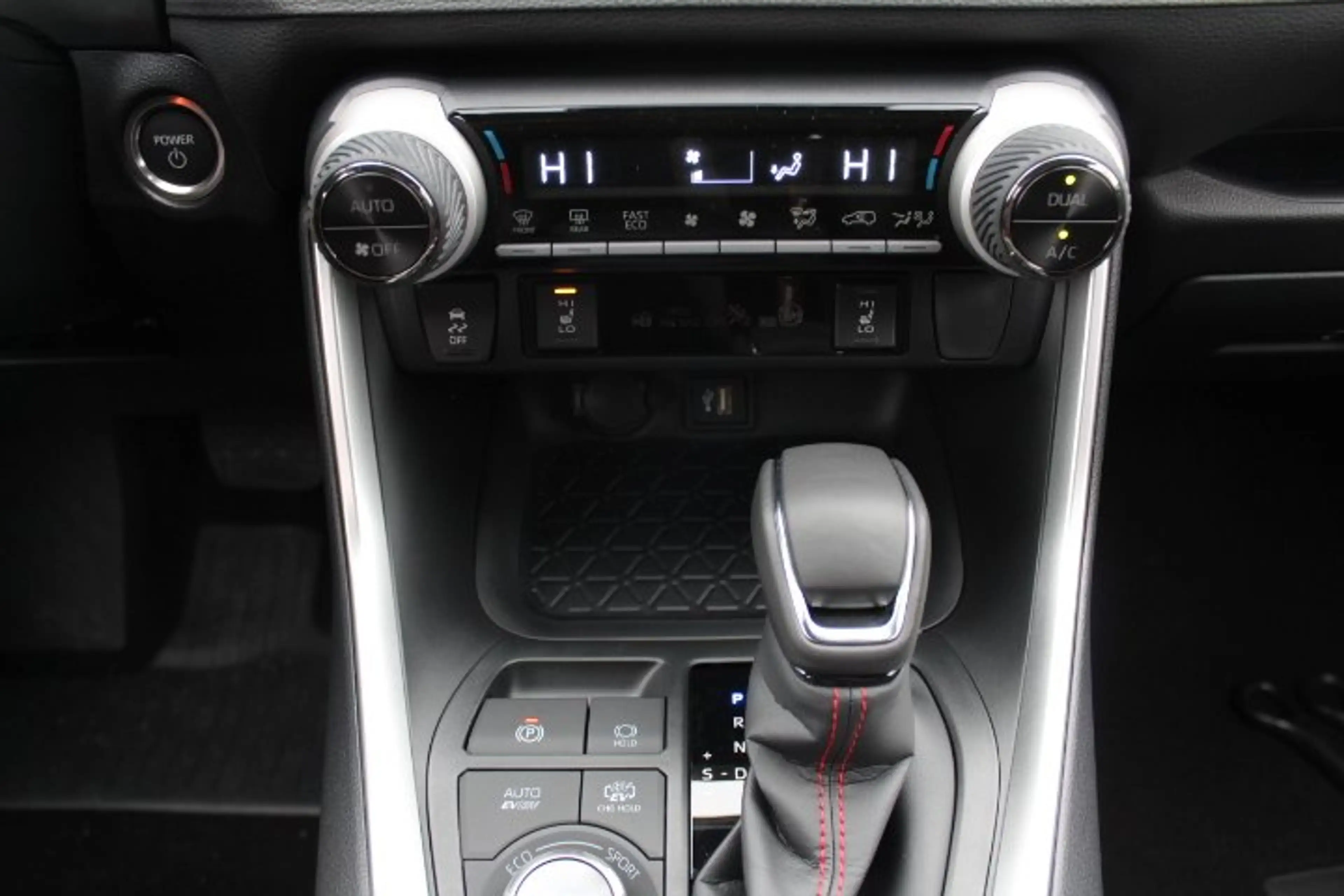 Suzuki Across Across PLUG-IN HYBRID — photo 11