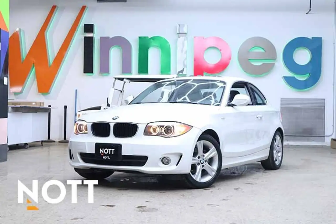 BMW 1 Series снимка BMW 1 Series