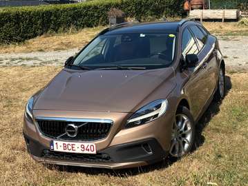 V40 Cross Country 2.0 D3 Summum Geartronic