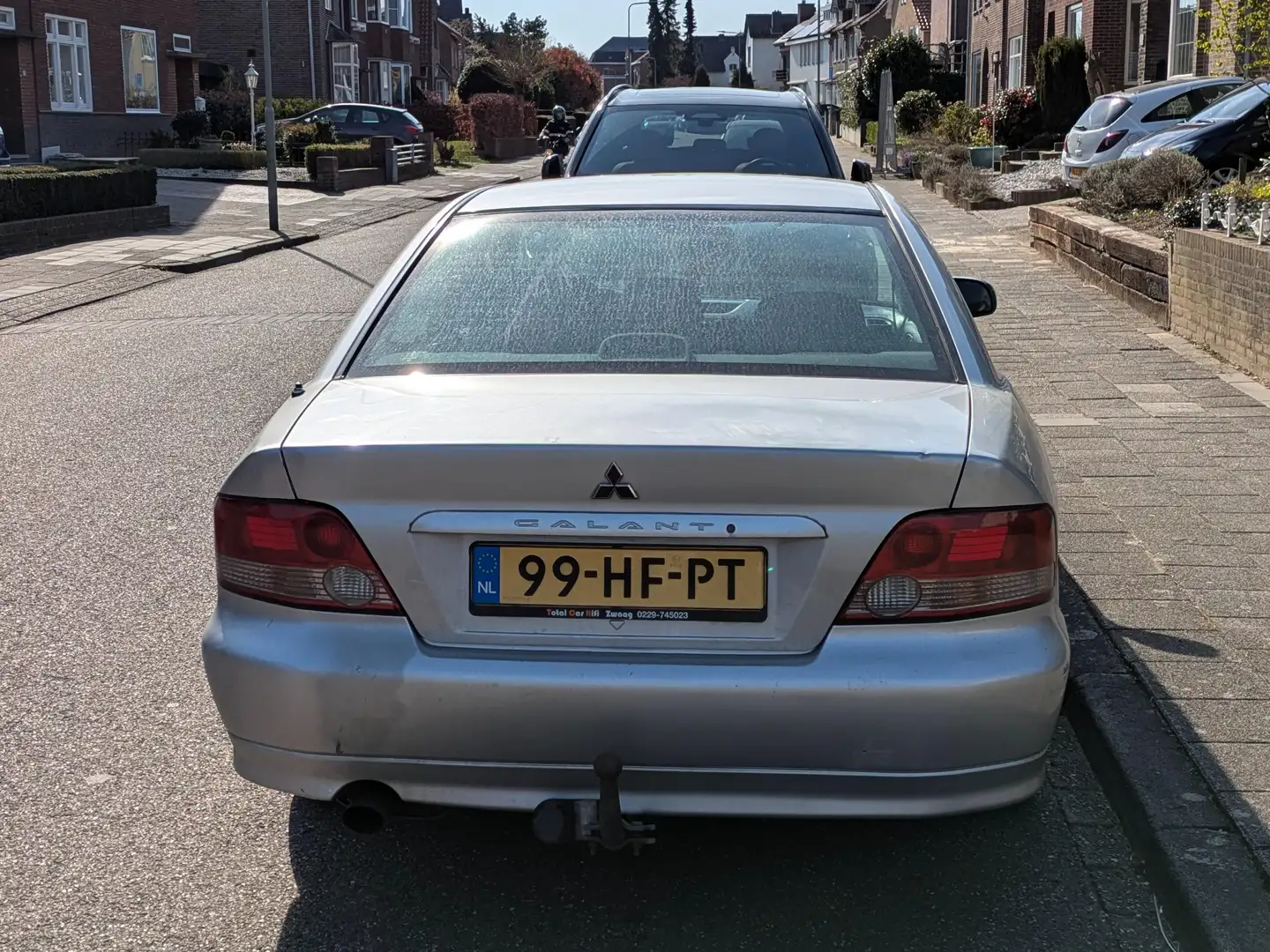 Mitsubishi Galant 2.0i Comfort Silber - 2