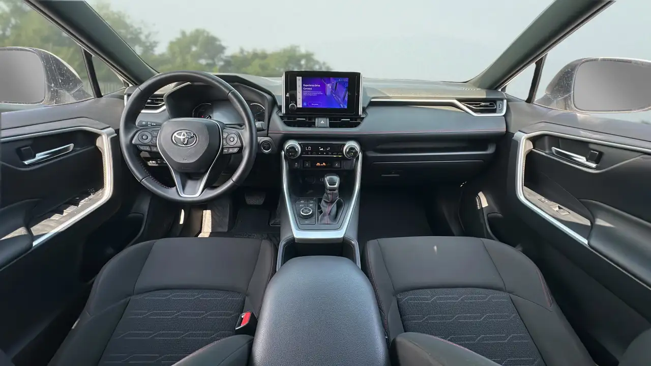 Toyota RAV 4 Prime снимка Toyota RAV 4 Prime