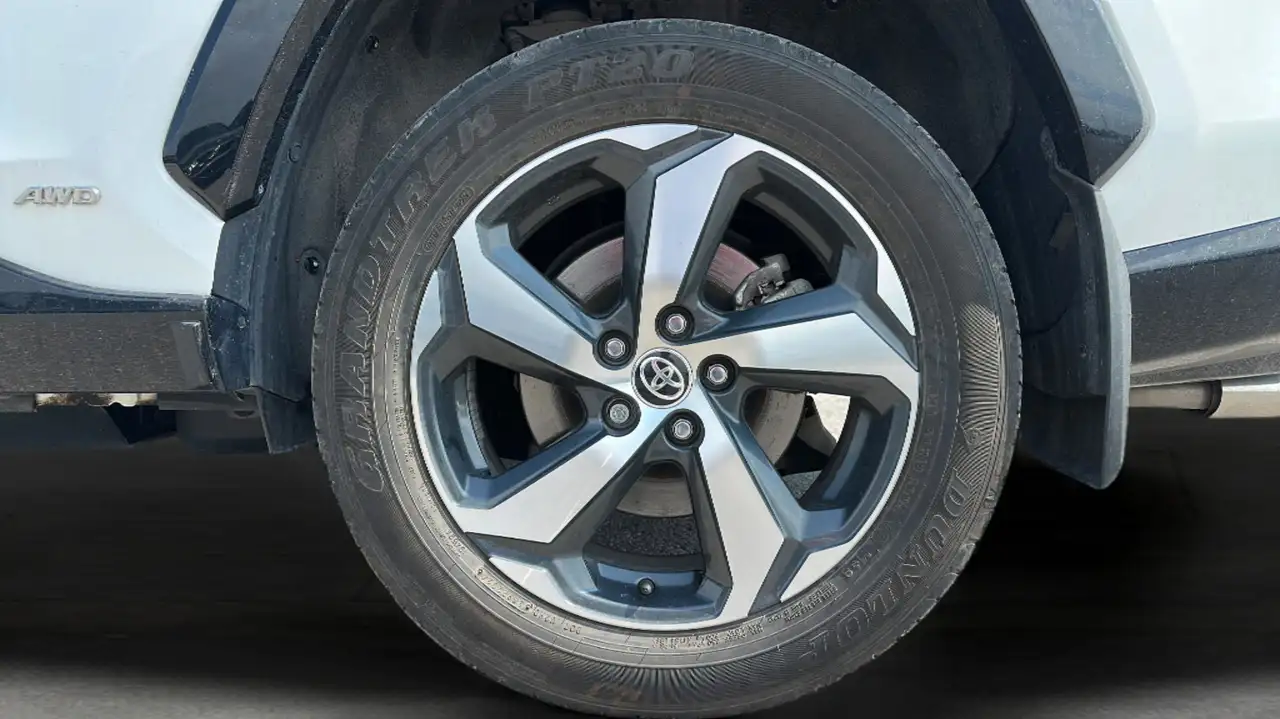 Toyota RAV 4 Prime снимка Toyota RAV 4 Prime
