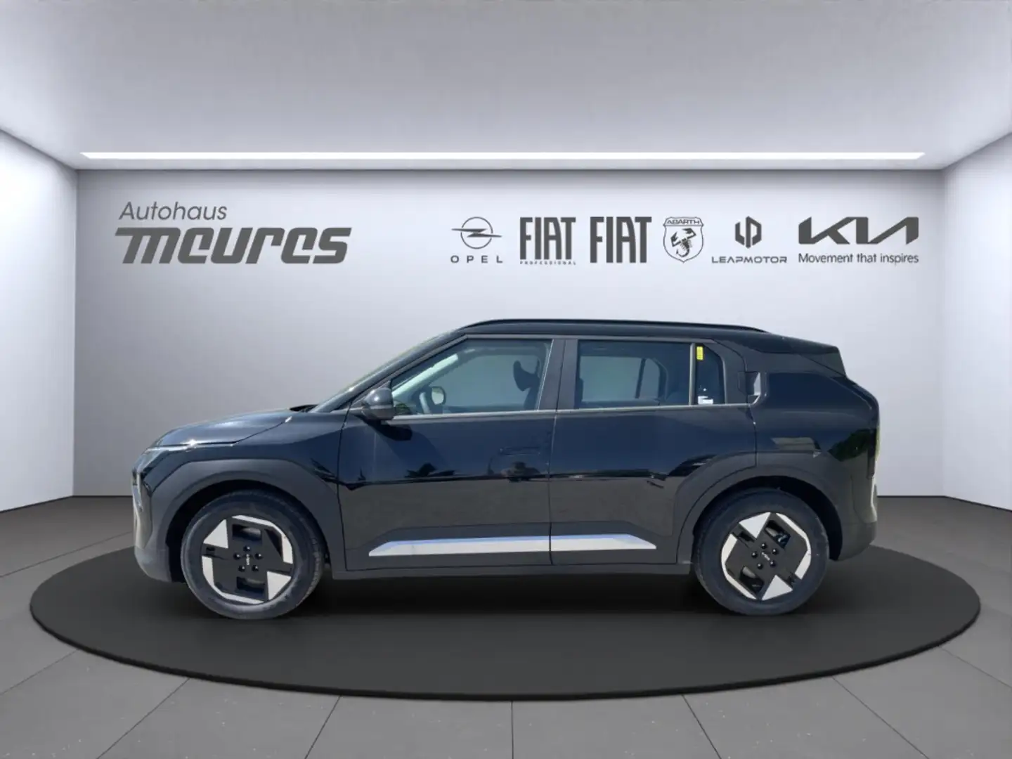 Kia EV3 58.3 kWh Air Wärmepumpe Navi Klimaautom Rückfahrka Zwart - 2