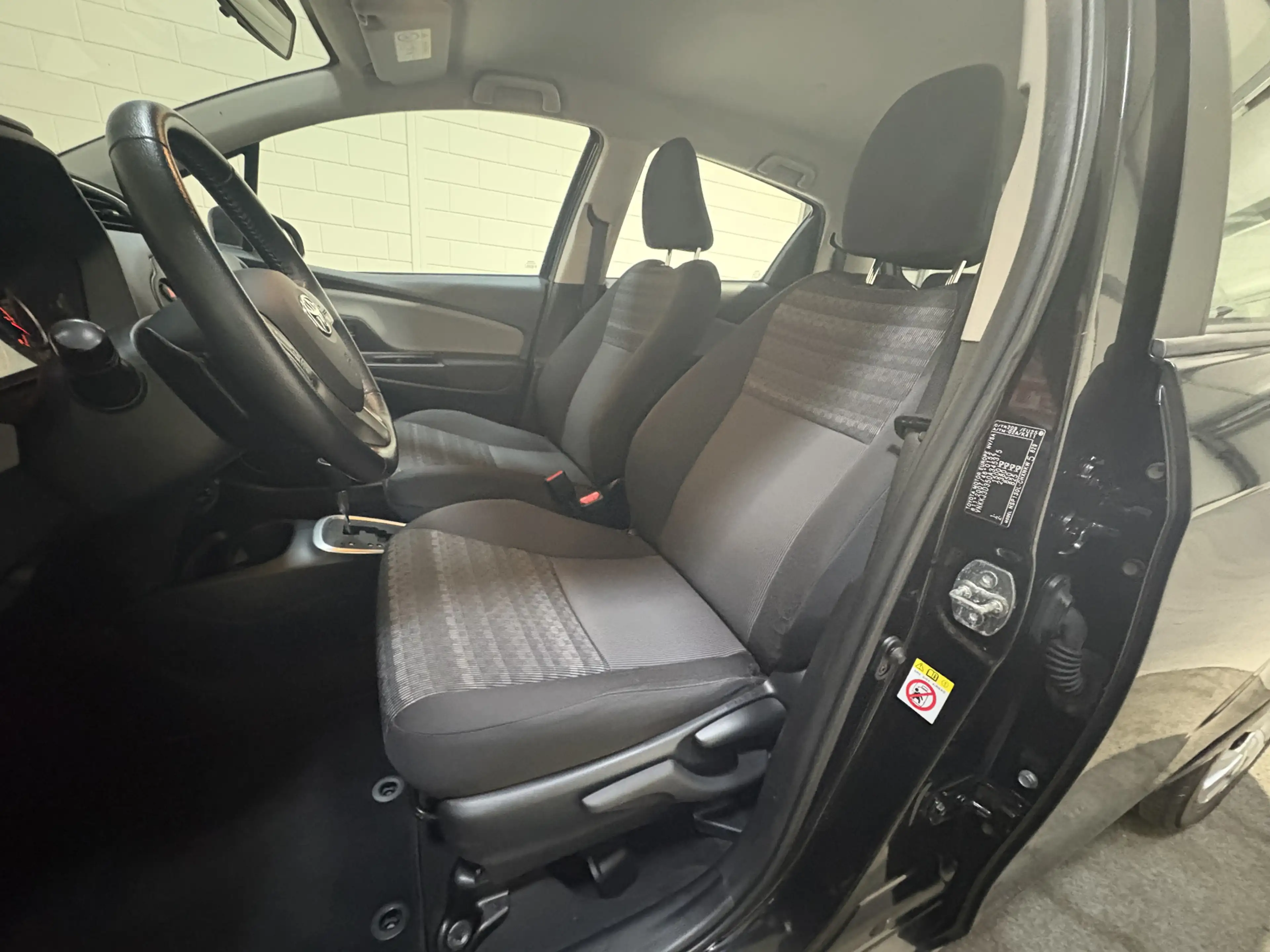 Toyota Yaris 1.3 VVT-i Business Plus Automaat, 1e eigenaar, Dea — photo 13