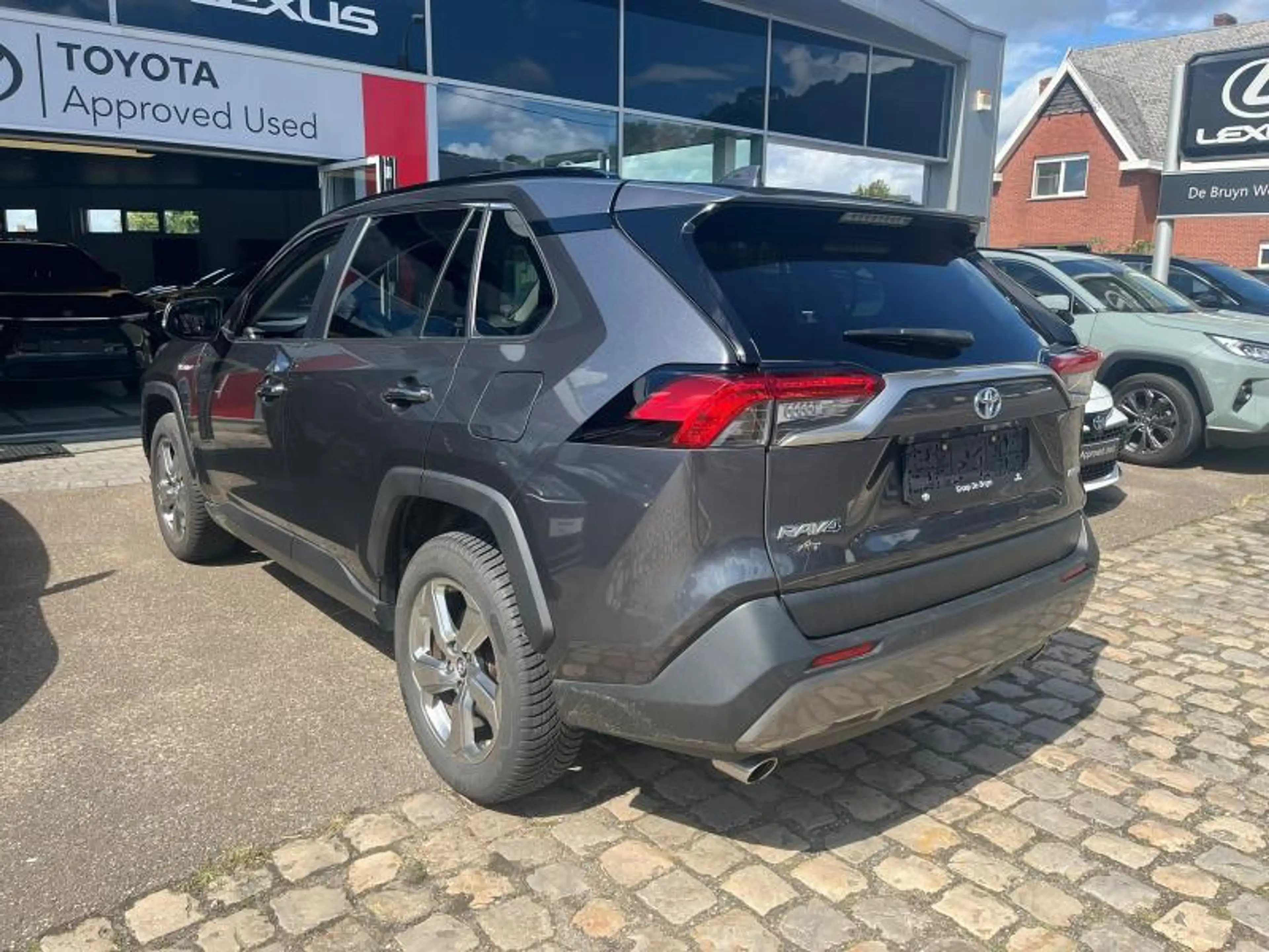 Toyota RAV 4 Premium — photo 5