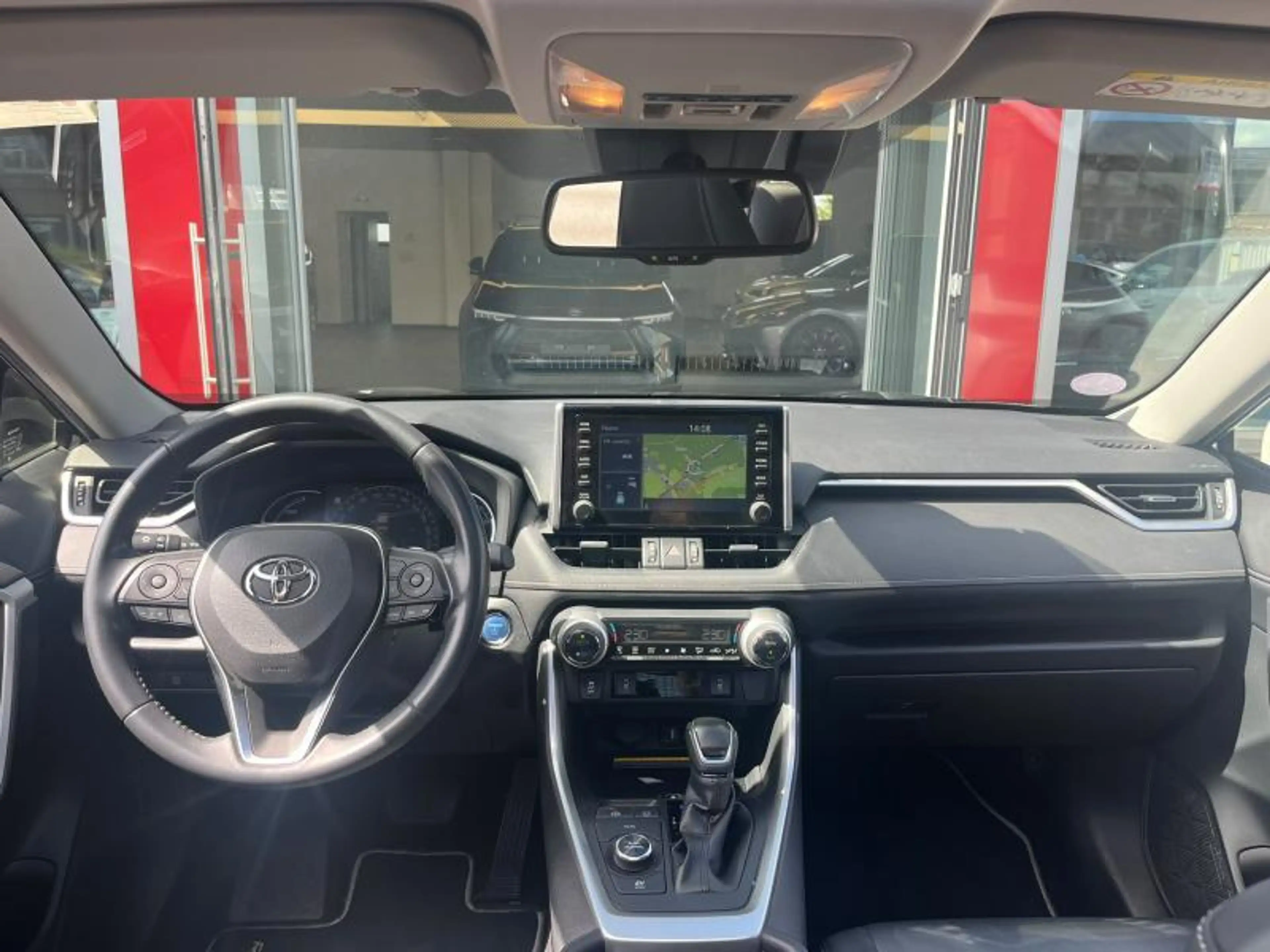 Toyota RAV 4 Premium — photo 9