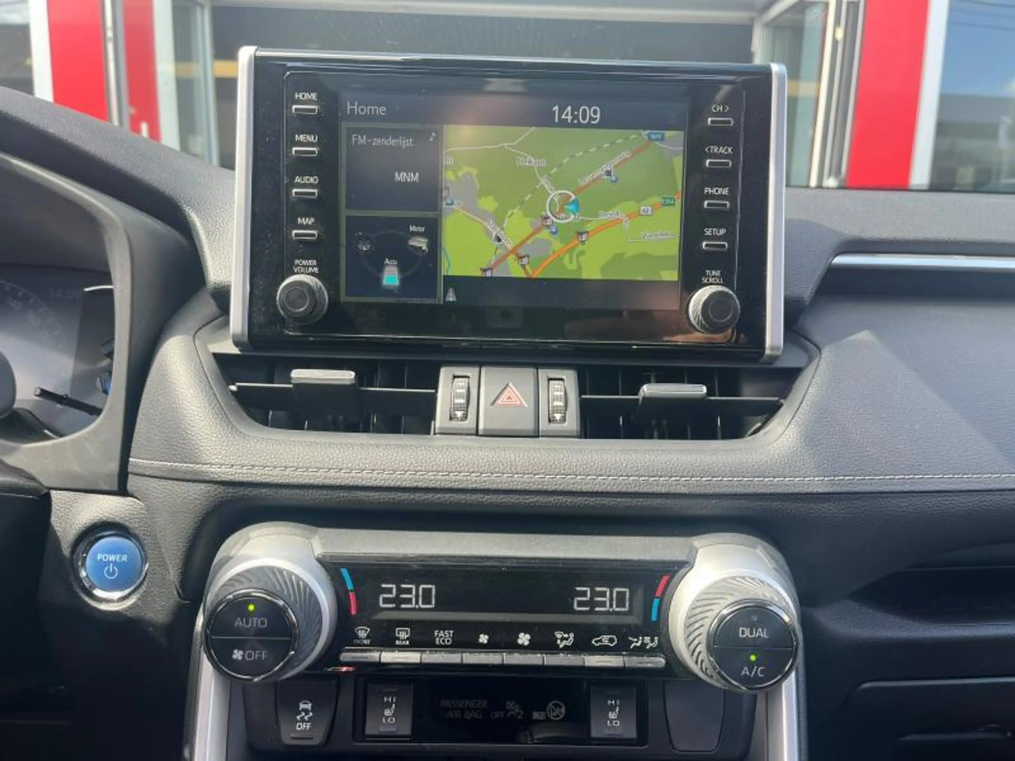 Toyota RAV 4 Premium — photo 14