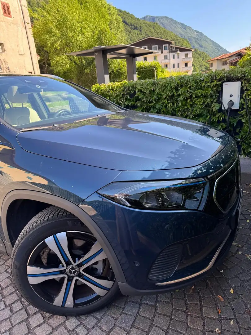 Mercedes-Benz EQA 250 EQA 250 Premium Plus Albastru - 2