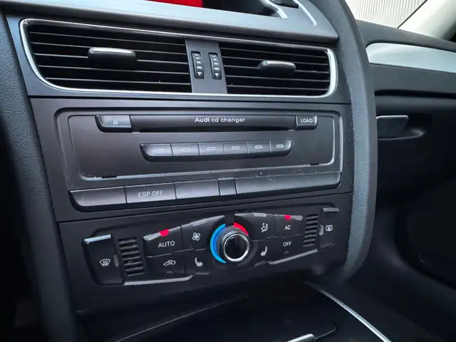 Audi A4 view 8