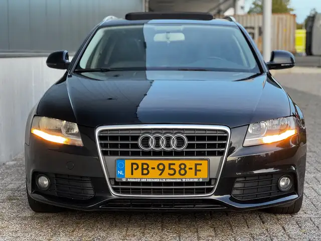 Audi A4 view 15