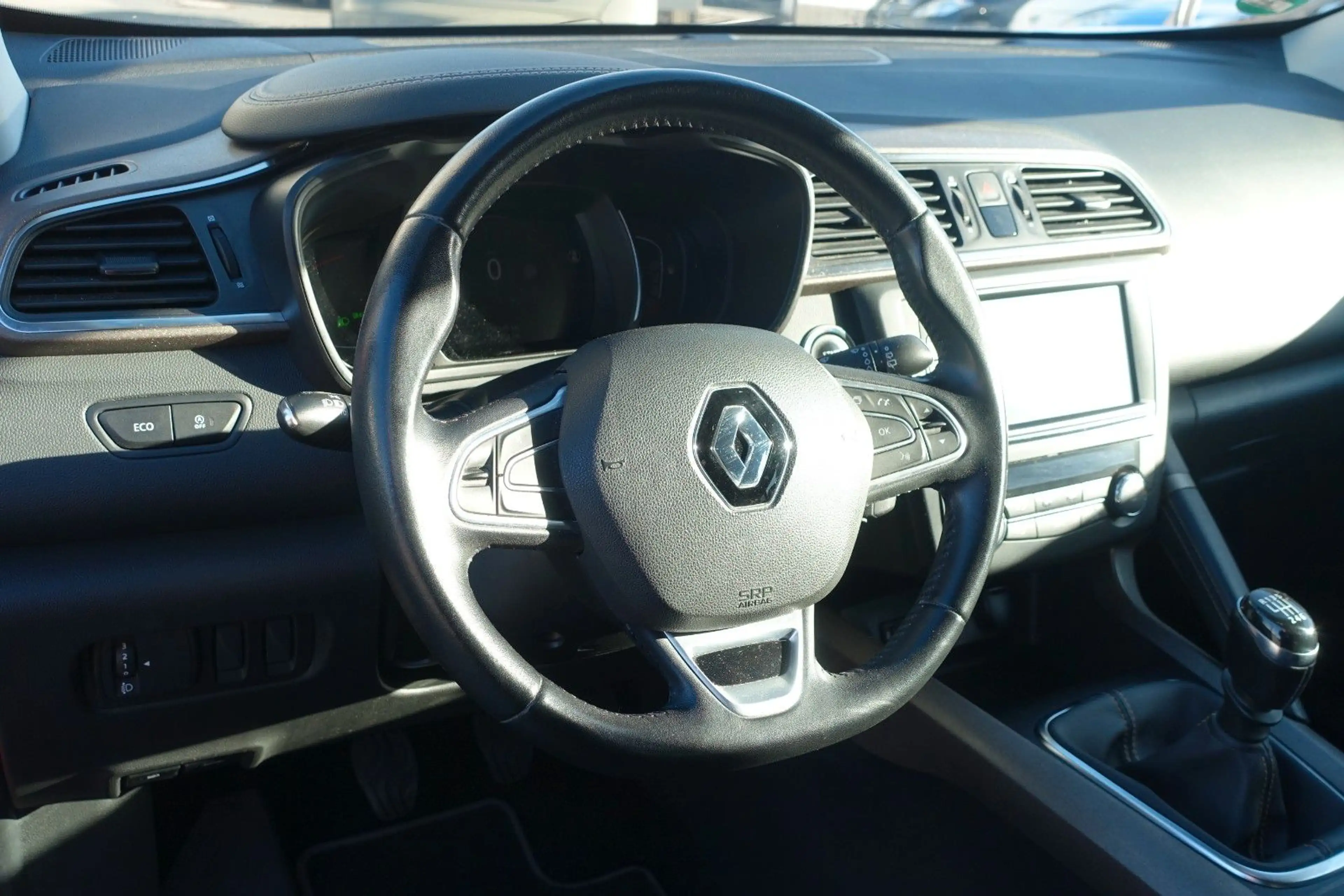 Renault Kadjar XMOD*NAVI*LEDER*SHZ*PDC*TEMPOMAT*AHK*EU 6 — photo 10