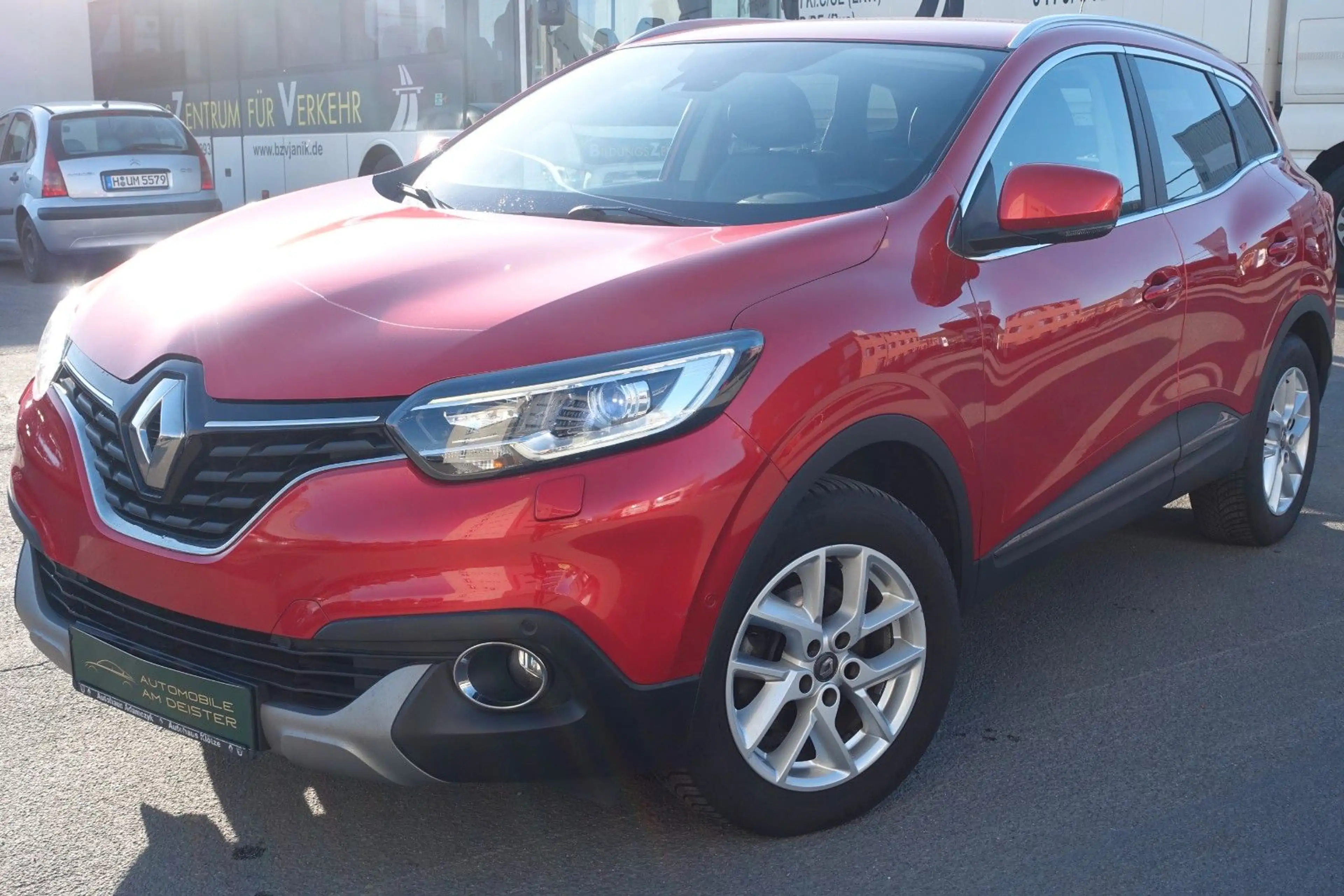 Renault Kadjar XMOD*NAVI*LEDER*SHZ*PDC*TEMPOMAT*AHK*EU 6 — photo 2