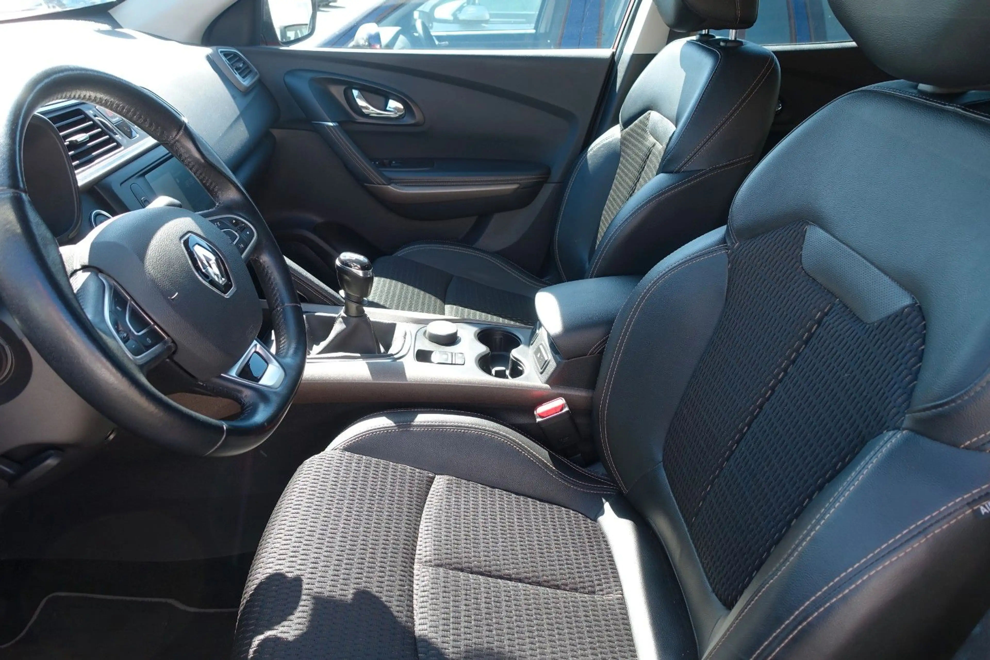 Renault Kadjar XMOD*NAVI*LEDER*SHZ*PDC*TEMPOMAT*AHK*EU 6 — photo 11