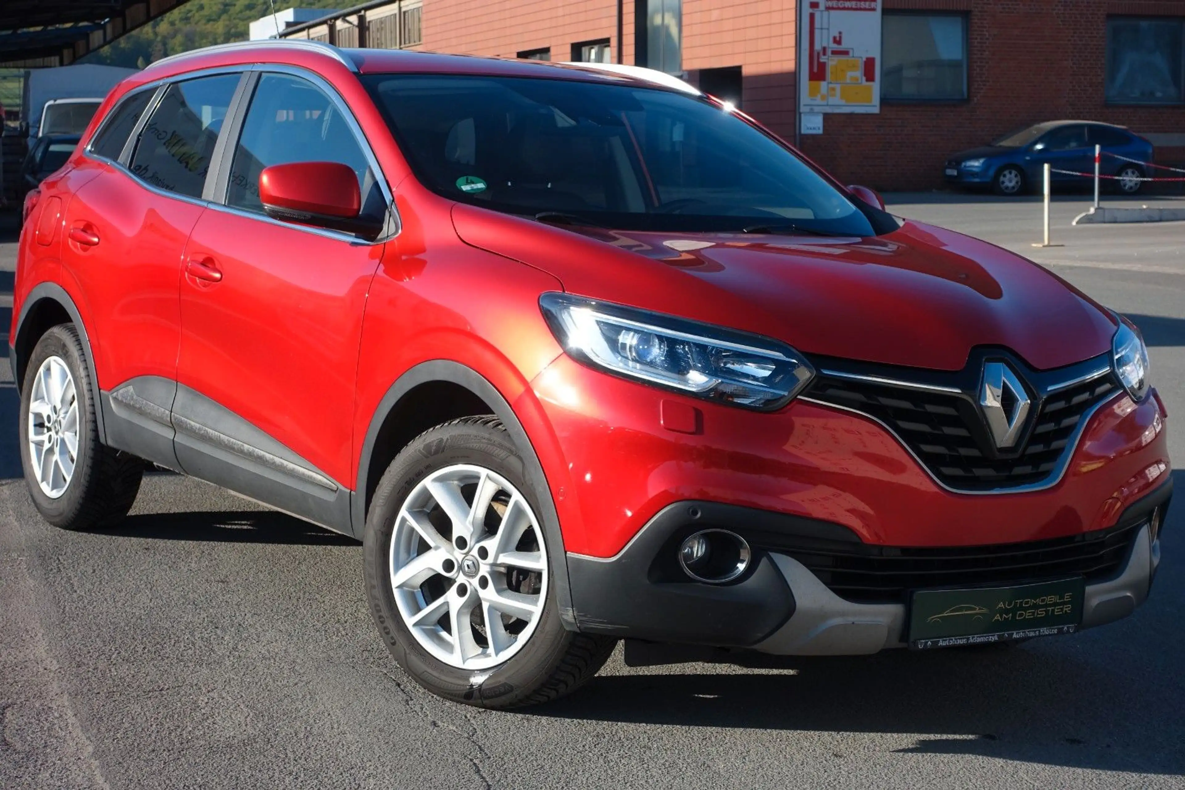 Renault Kadjar XMOD*NAVI*LEDER*SHZ*PDC*TEMPOMAT*AHK*EU 6