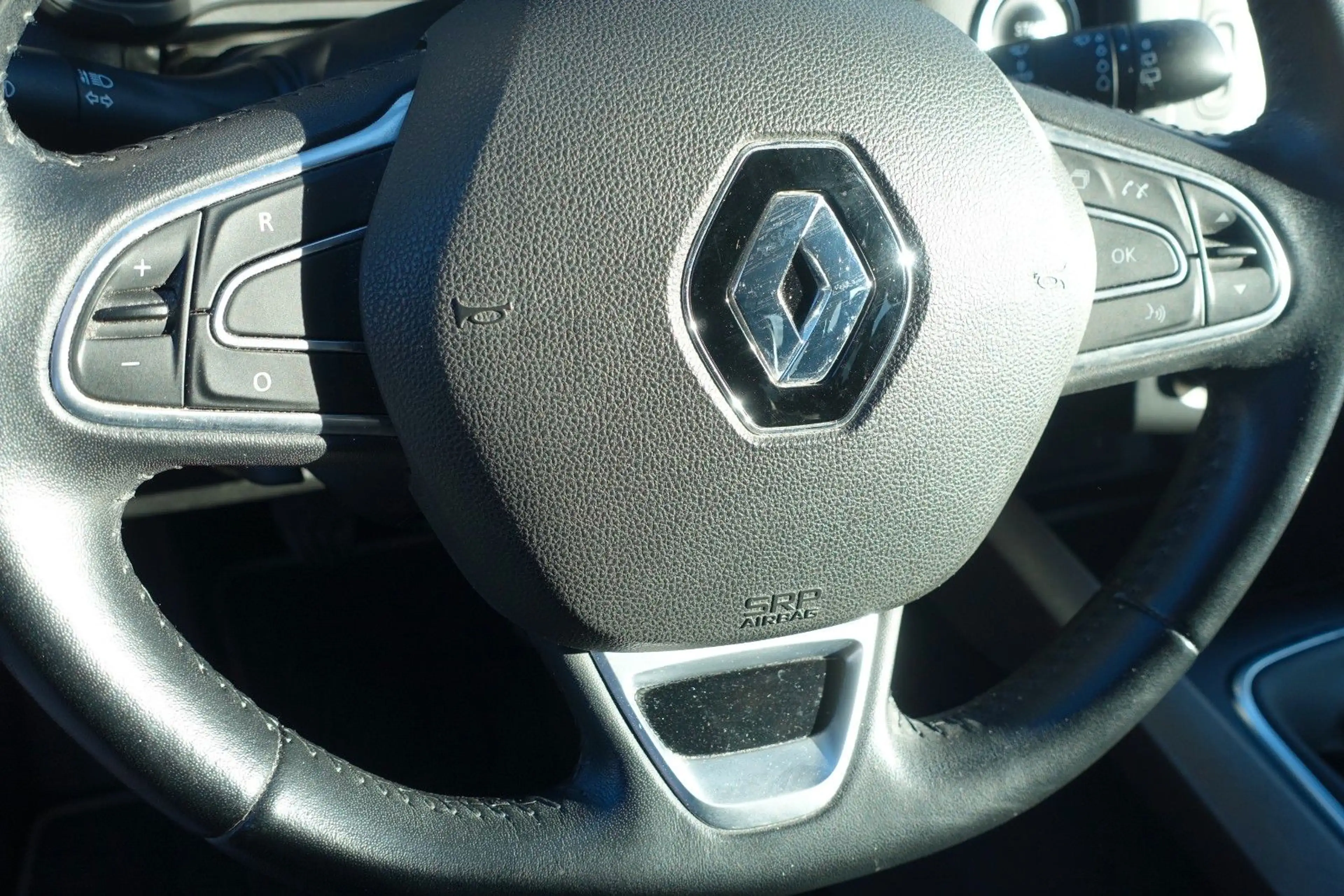 Renault Kadjar XMOD*NAVI*LEDER*SHZ*PDC*TEMPOMAT*AHK*EU 6 — photo 13