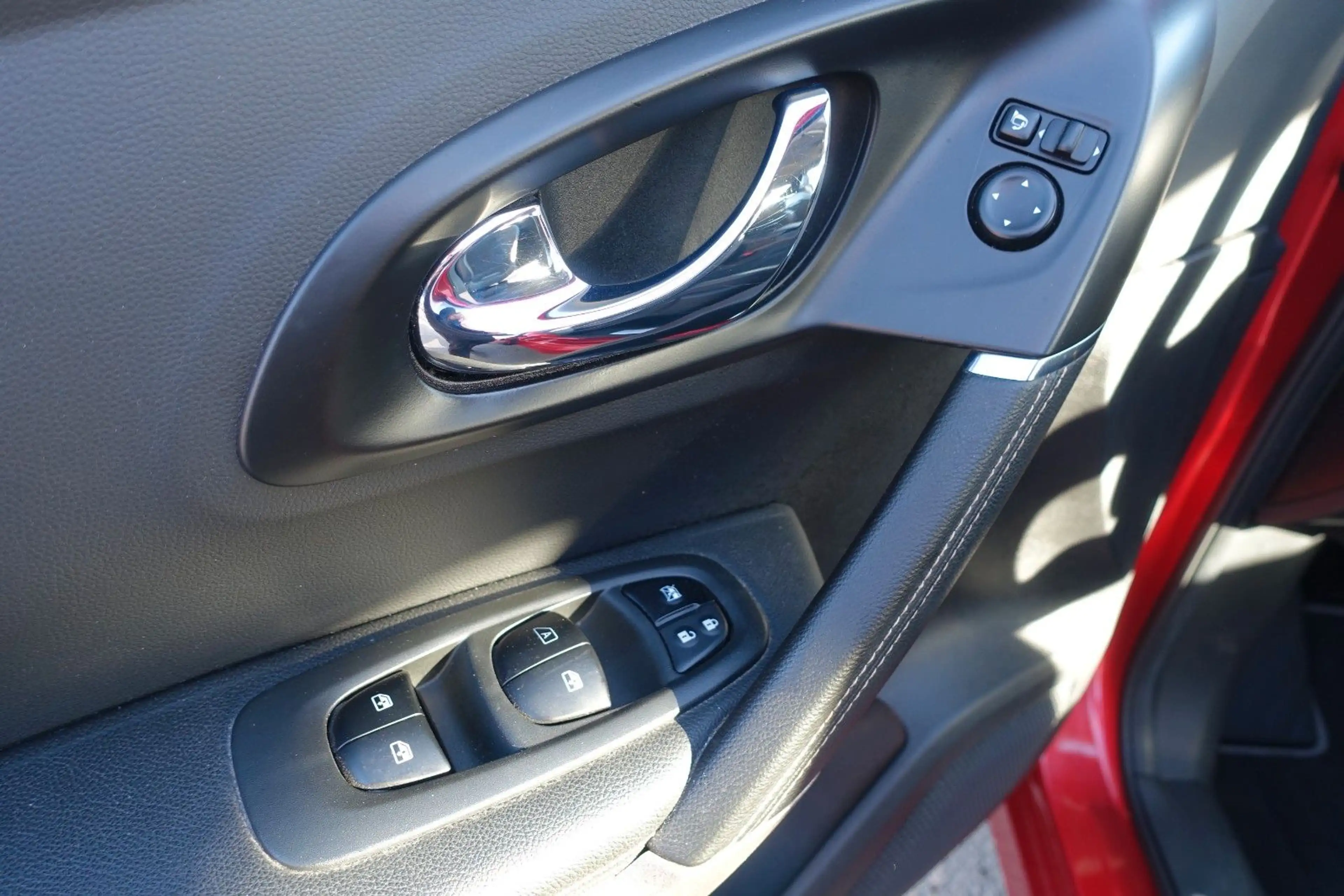 Renault Kadjar XMOD*NAVI*LEDER*SHZ*PDC*TEMPOMAT*AHK*EU 6 — photo 9