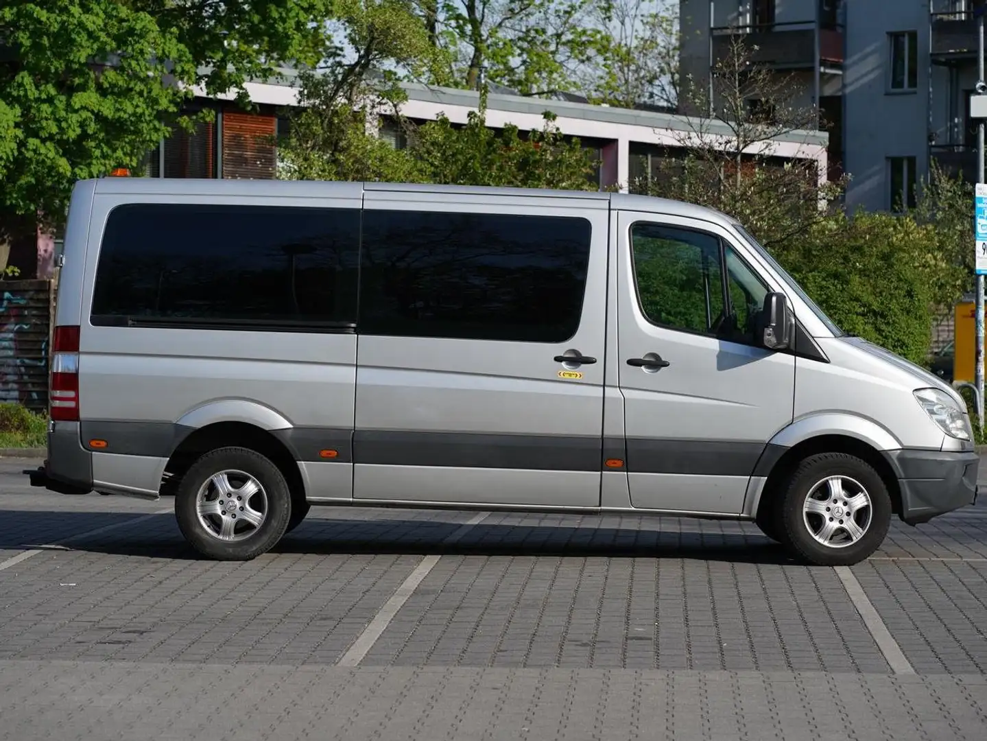 Mercedes-Benz Sprinter 319 CDI Sprinter 906 Aut. Vollausstattung Silber - 2