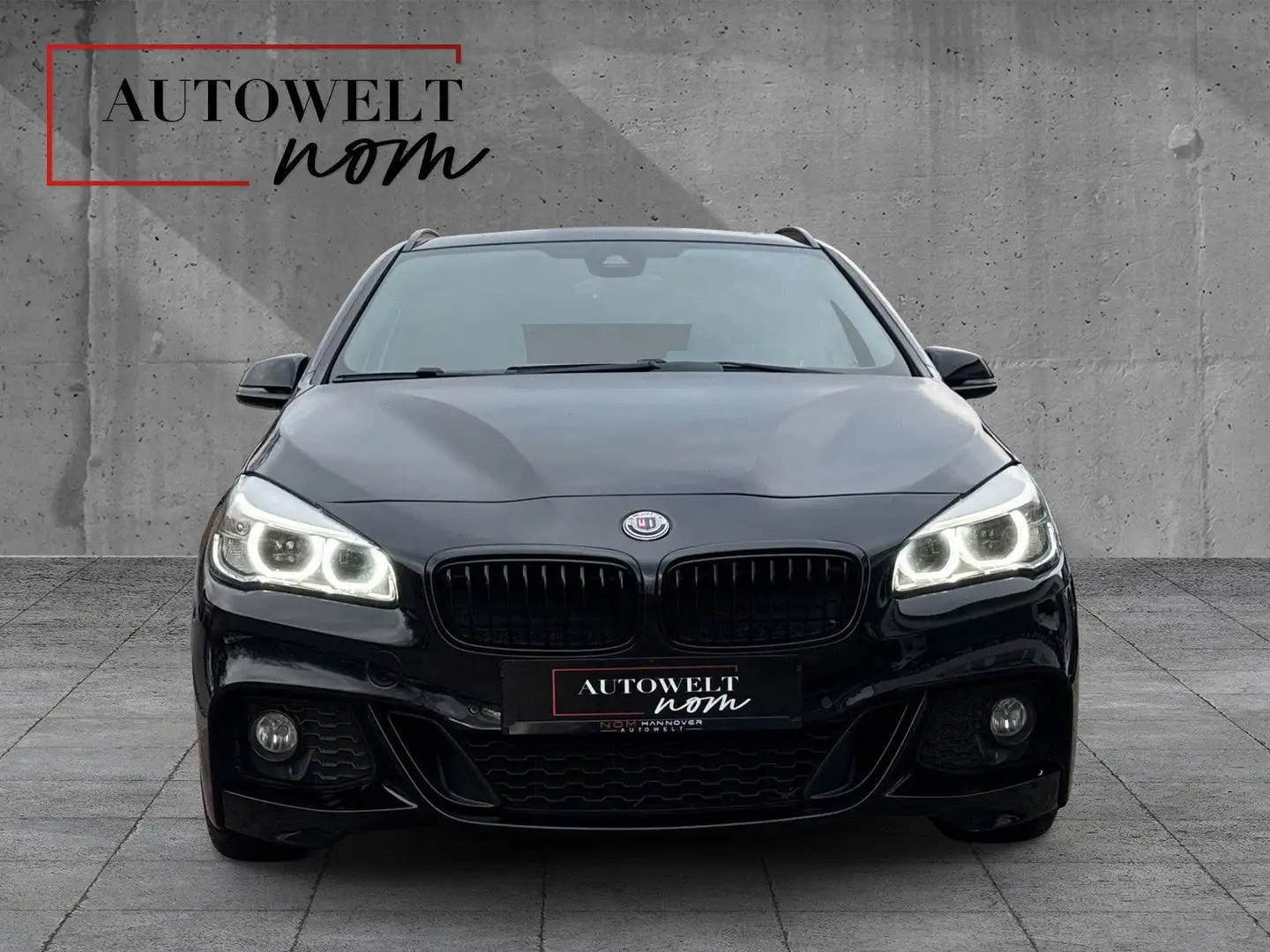 BMW 225 i Active Tour M-Paket PANO/AHK/HEAD/HK/R-CAM Schwarz - 2