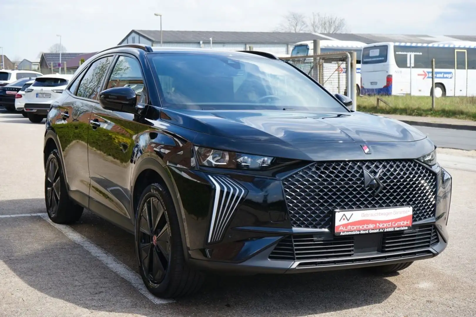 DS Automobiles DS 7 Crossback Performance Line + 360 Kamera Schwarz - 2