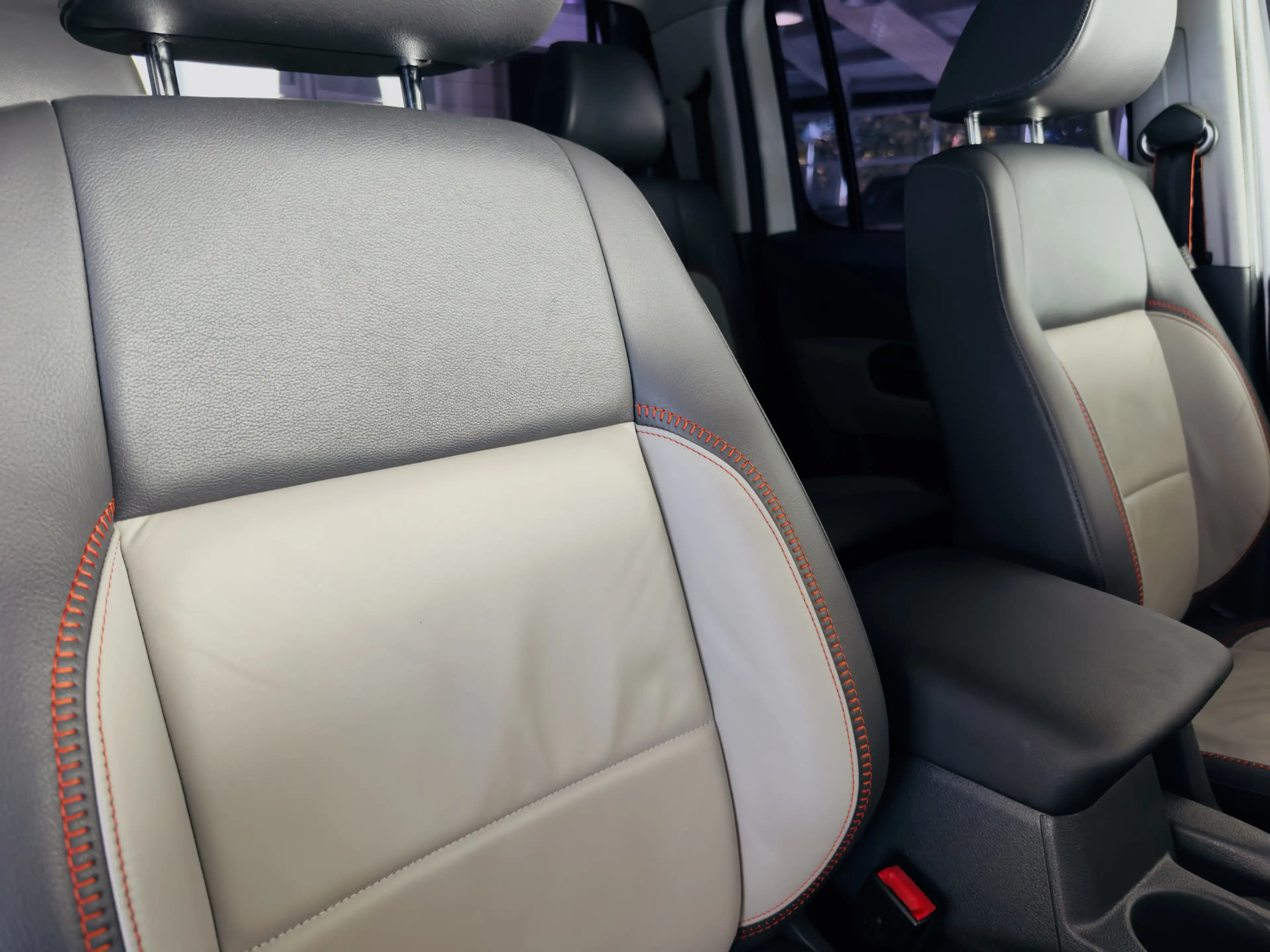 Volkswagen Amarok 2,0 TDI DOUBLECAB CANYON 4M ANHÄNGERKUP. — photo 14