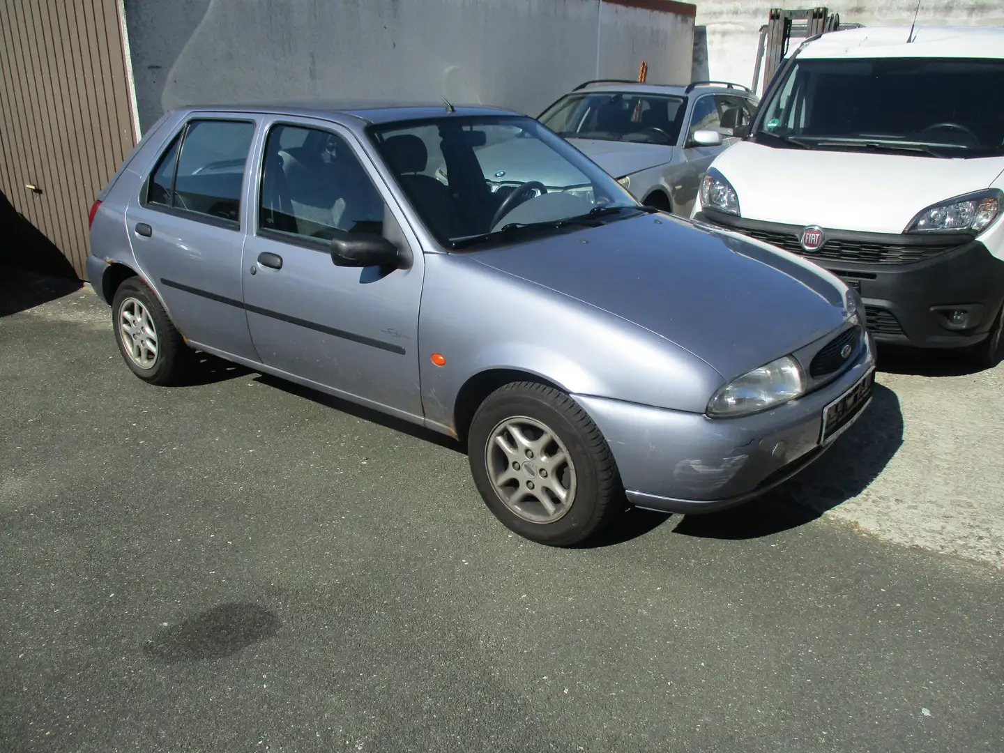 Ford Fiesta Autom. Argento - 1