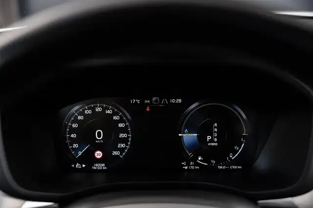 Volvo XC60 view 16