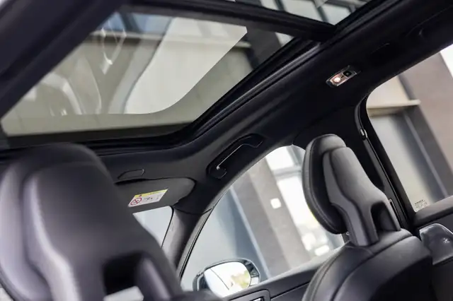 Volvo XC60 view 19