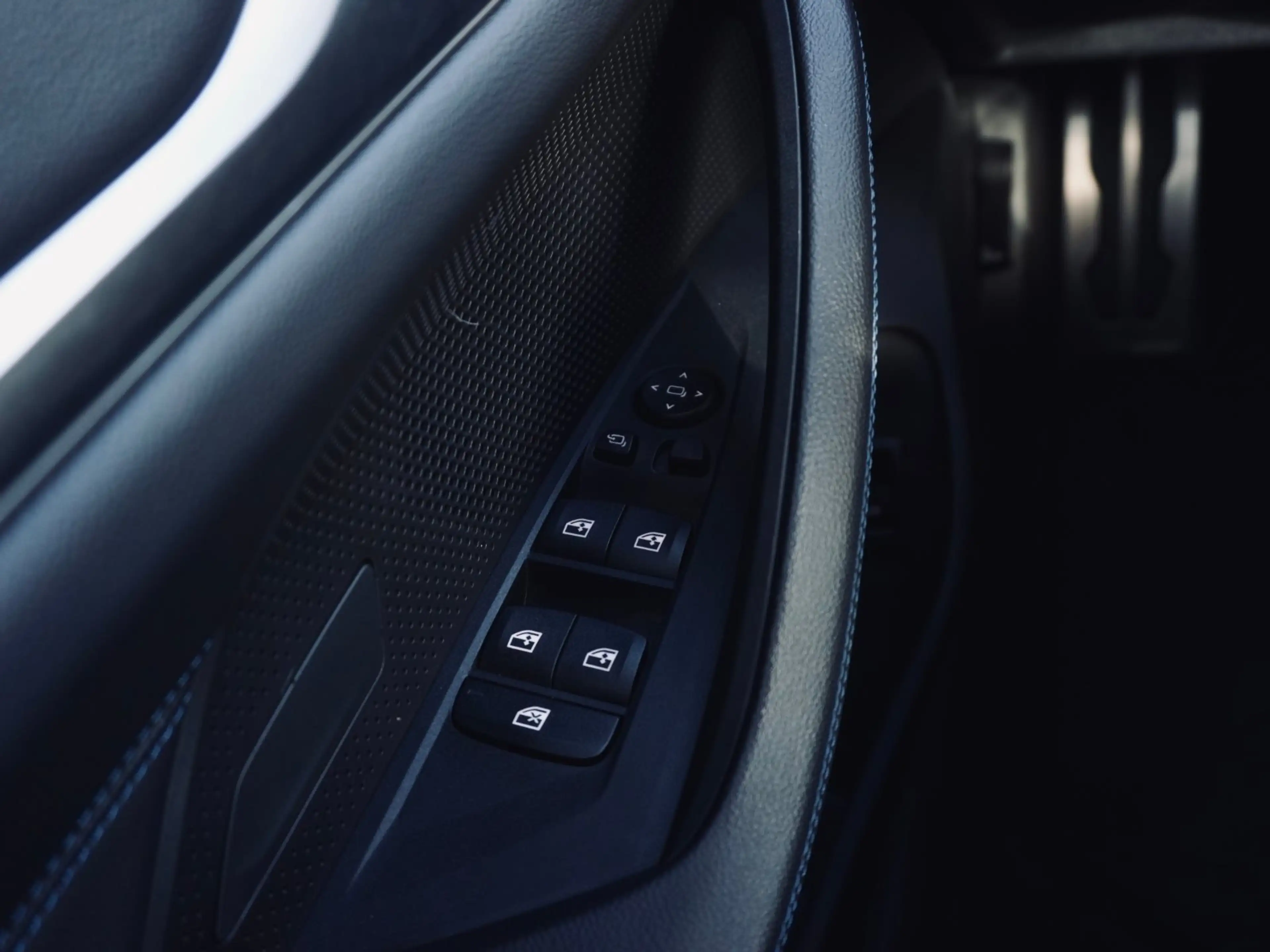BMW 420 i Gran Coupé — photo 16