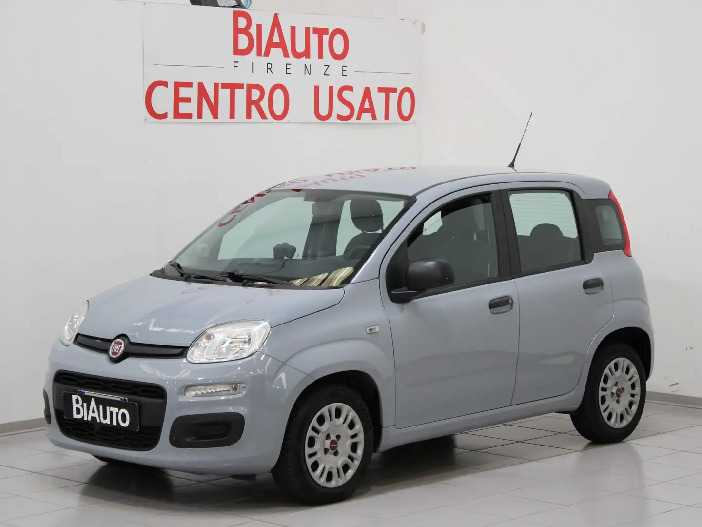 Fiat Panda 1.3 MJT 95 CV S&S Easy Grijs - 1