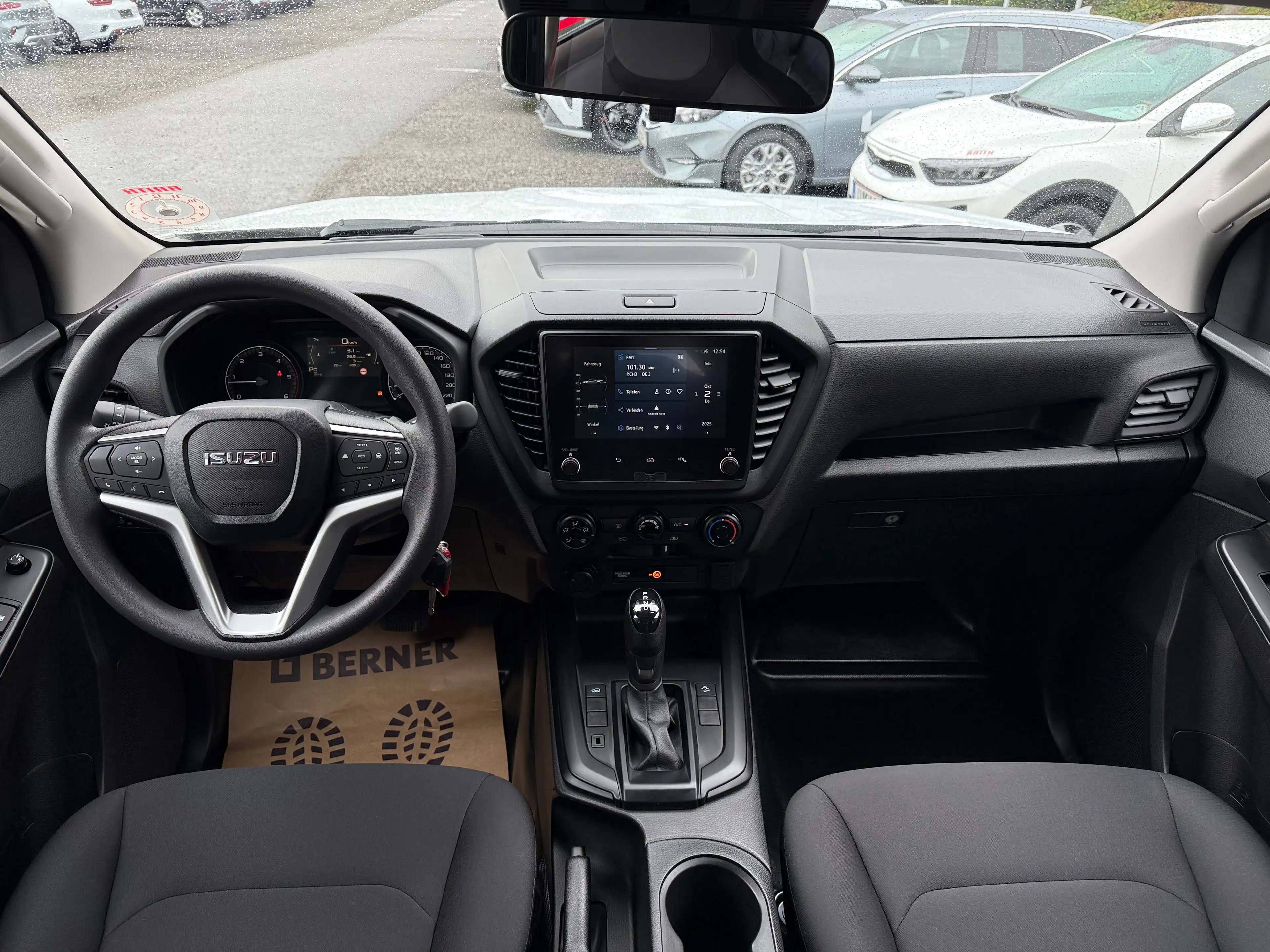 Isuzu D-Max Double Cab 4x4 L 6AT — photo 7