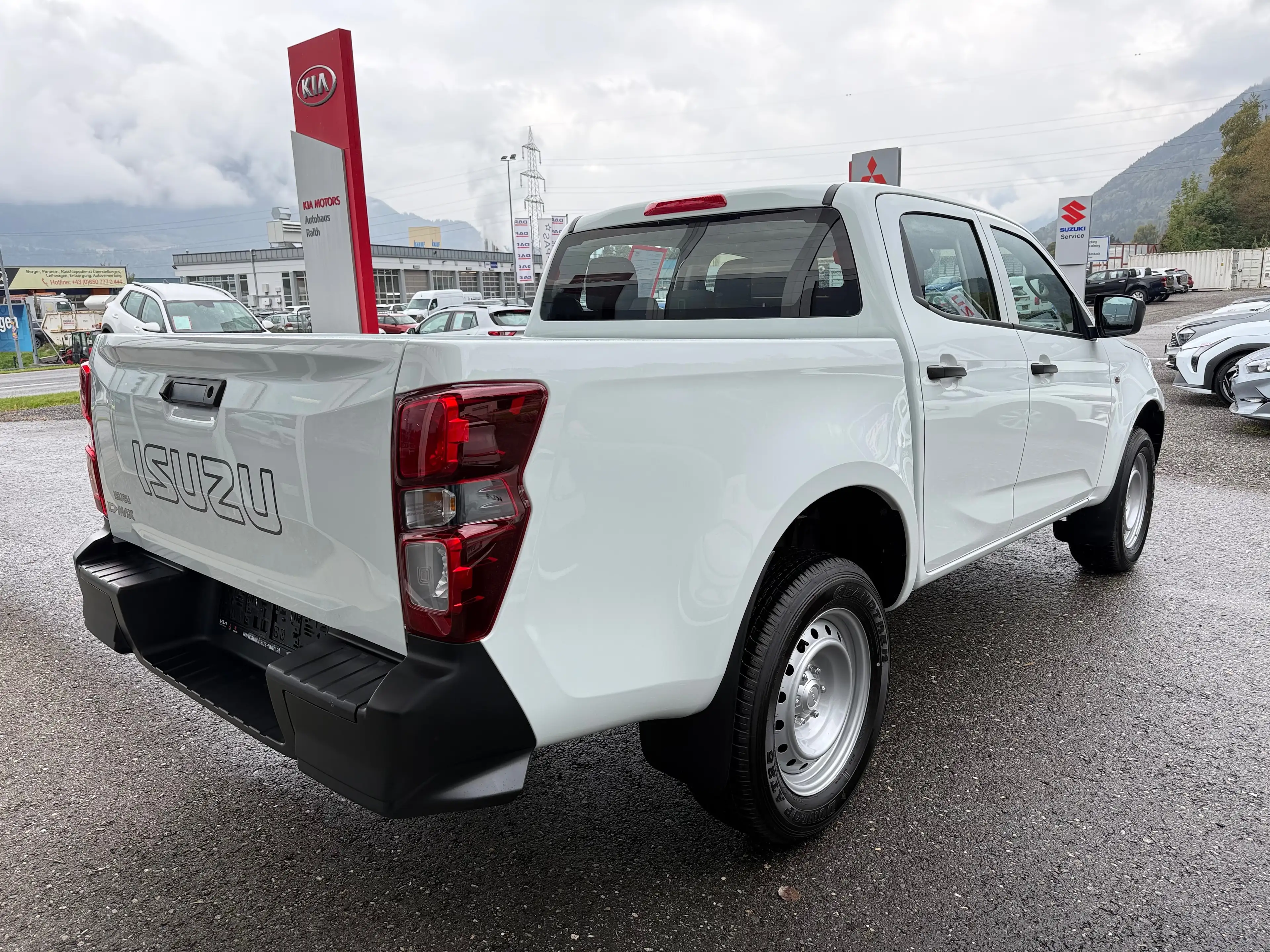 Isuzu D-Max Double Cab 4x4 L 6AT — photo 5