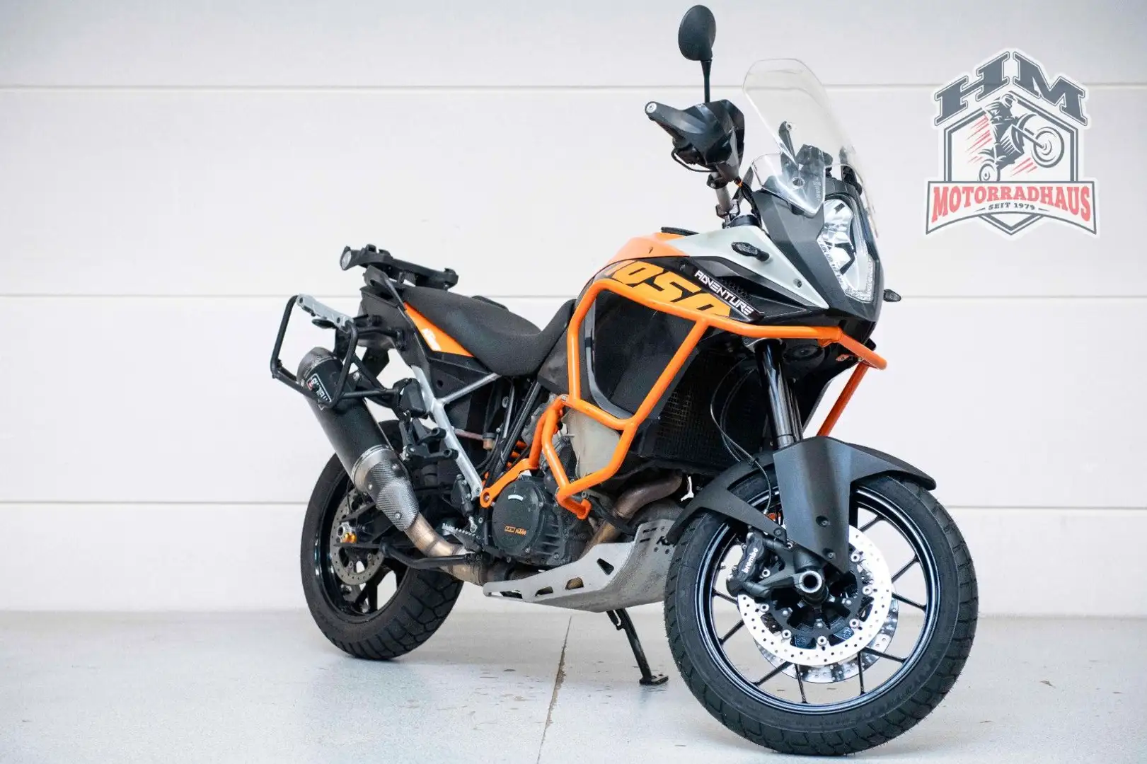 KTM 1050 Adventure - 1
