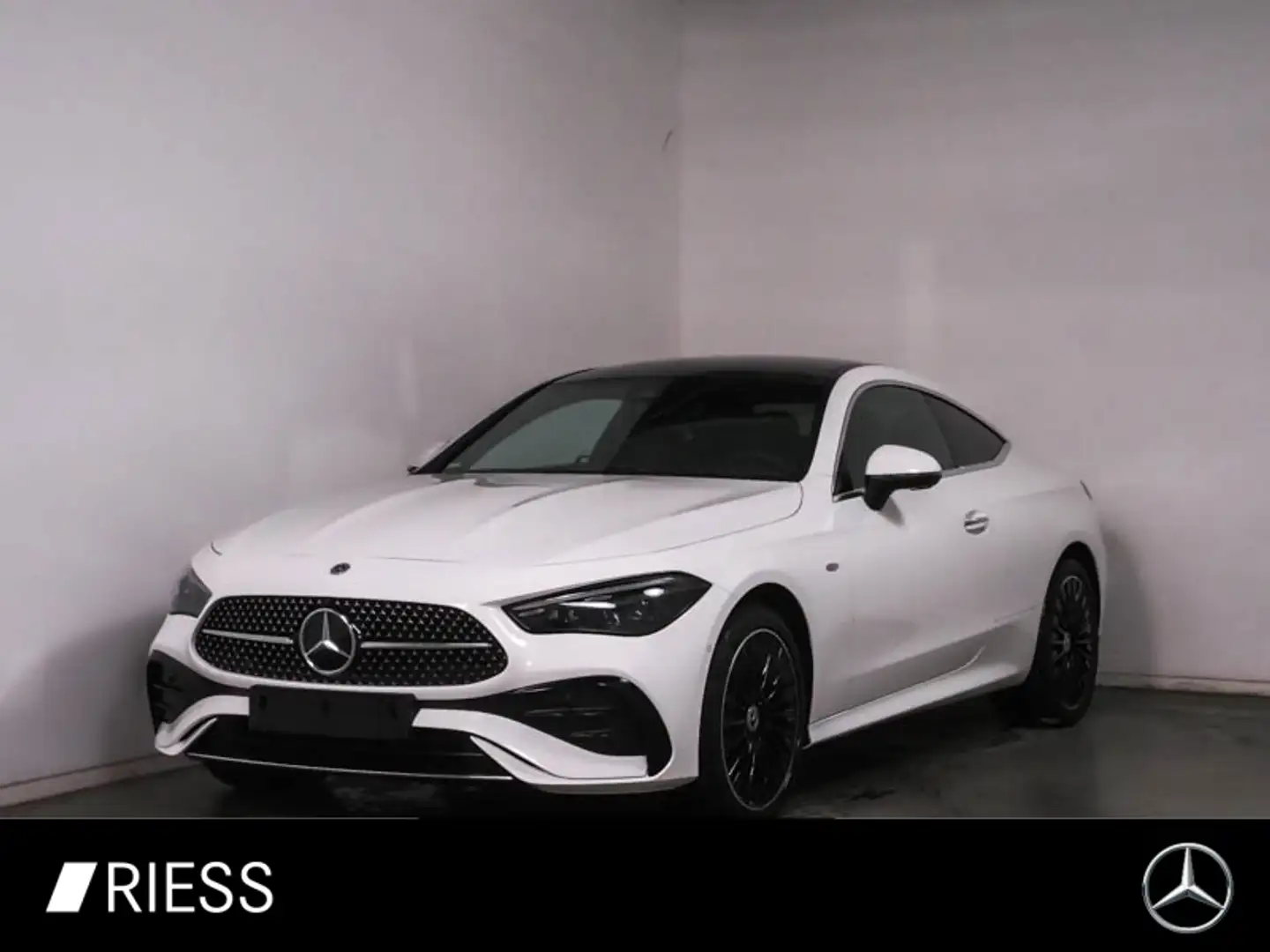 Mercedes-Benz CLE 300 e AMG PREMIUM 360 DIGITAL PANO MEMORY Weiß - 1