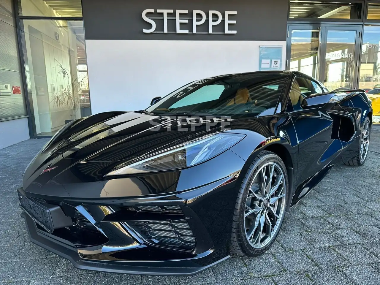 Corvette C8