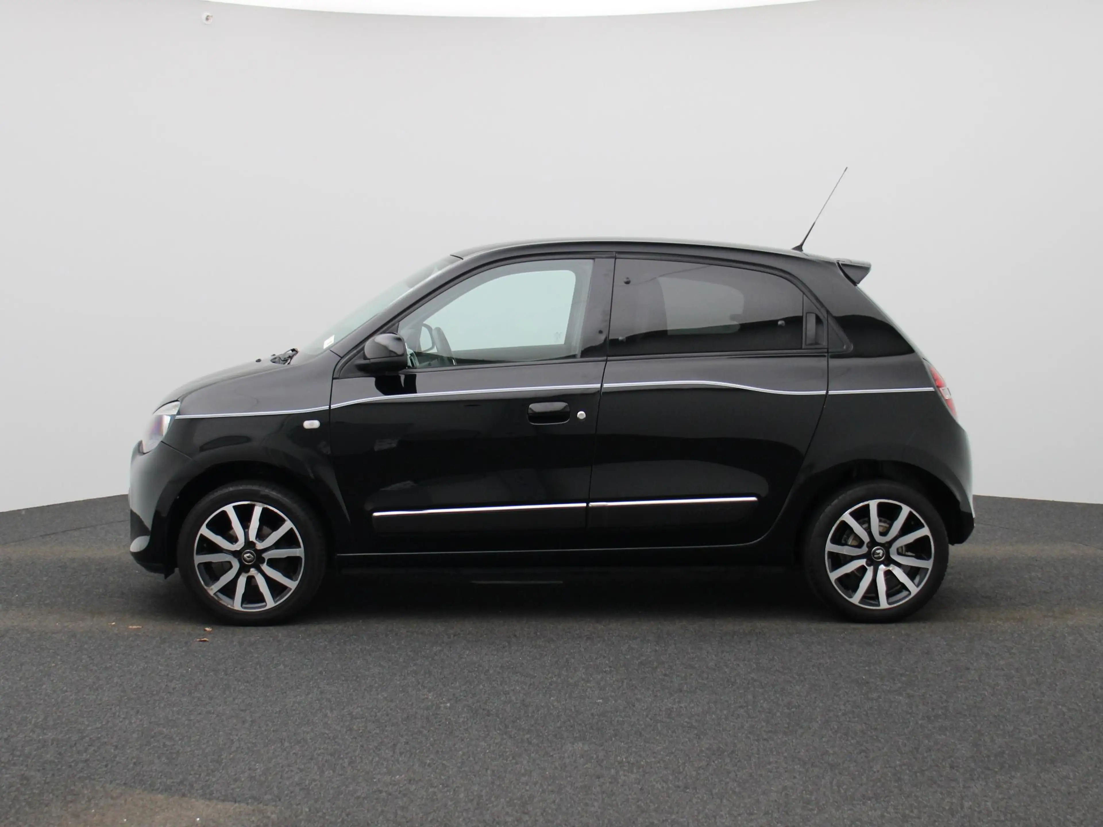 Renault Twingo 1.0 SCe Intens VERWACHT !! | CAMERA | NAVIGATIE | — photo 4